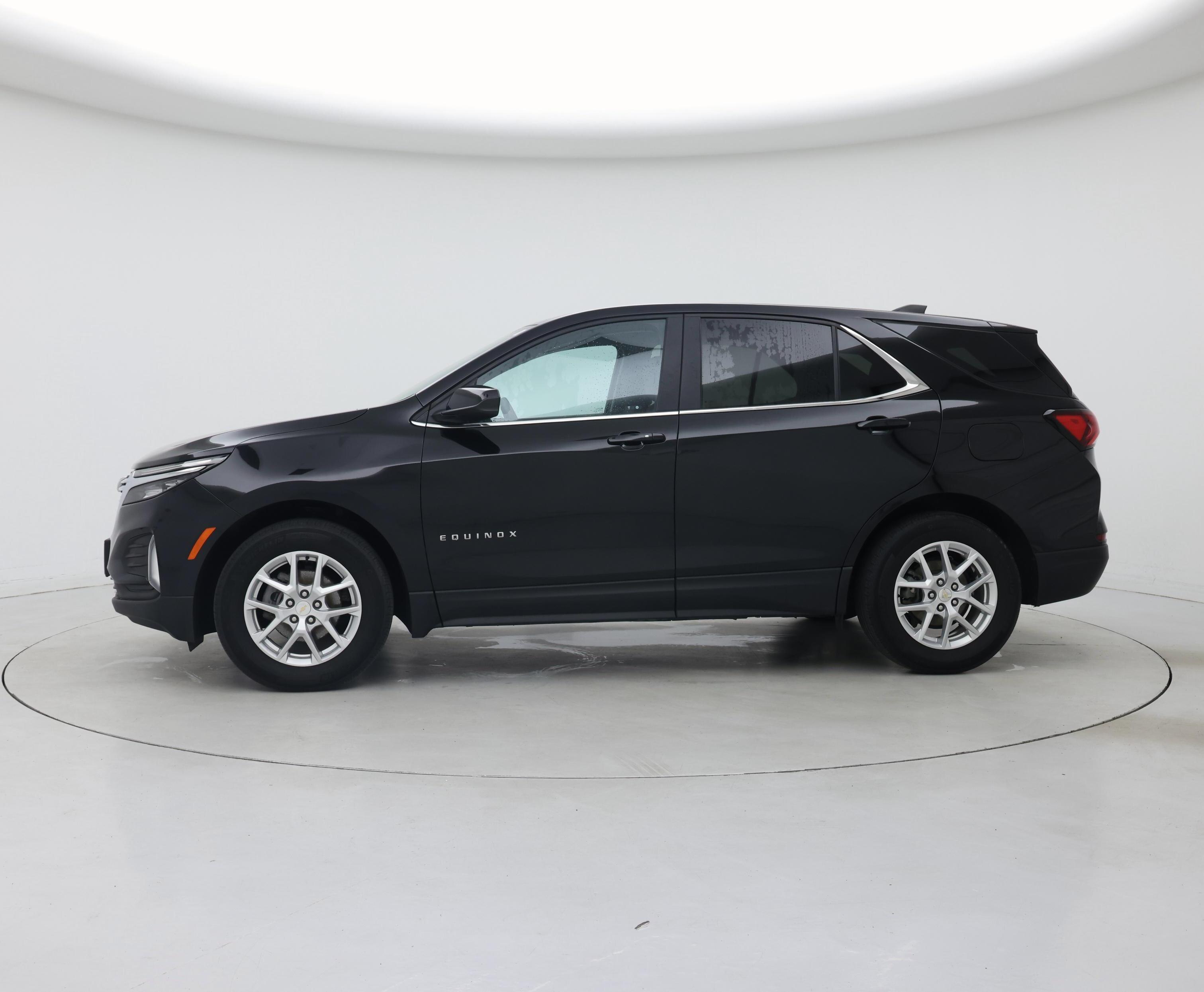 Thumbnail: 2023 Chevrolet Equinox - 3