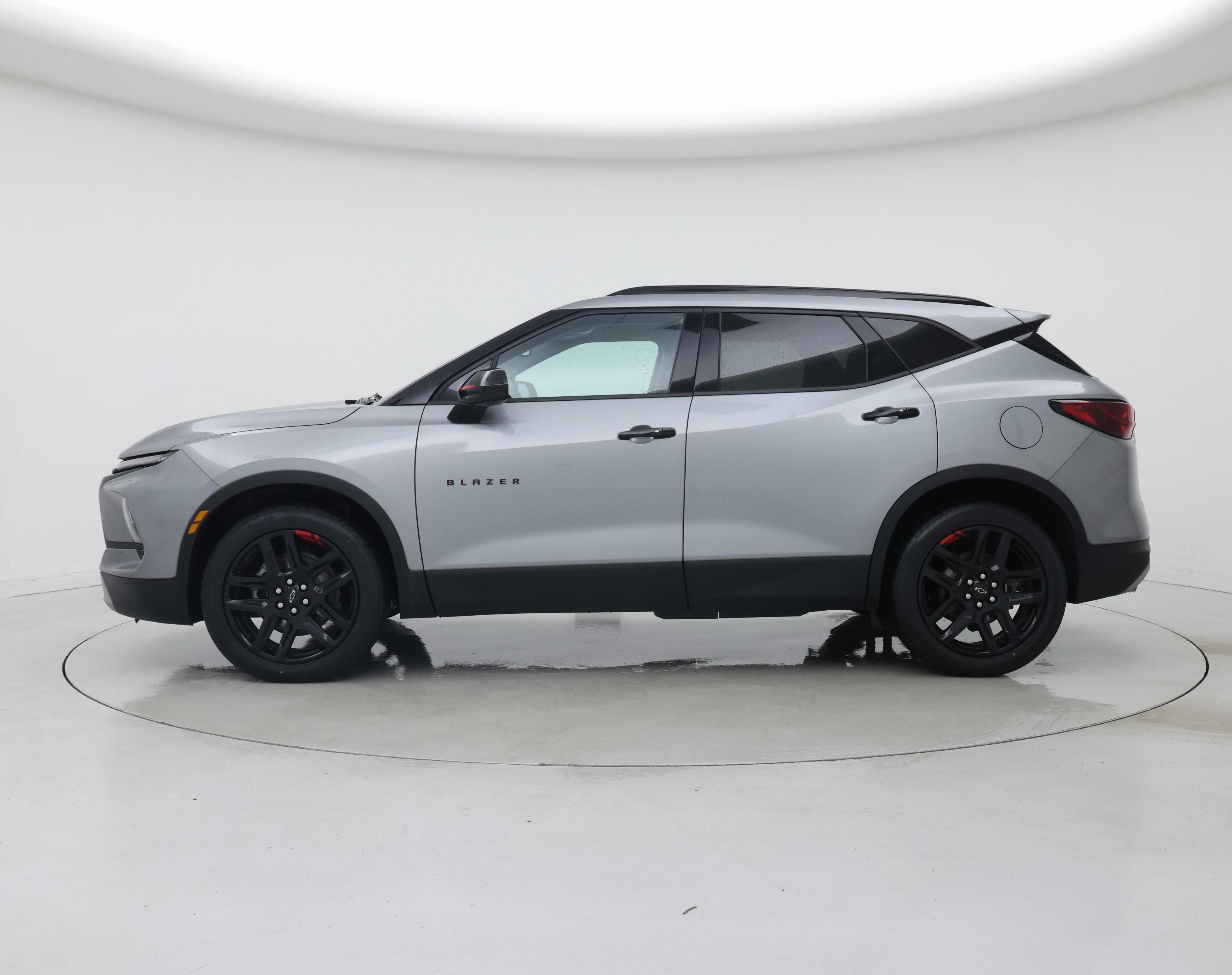 Thumbnail: 2023 Chevrolet Blazer - 3