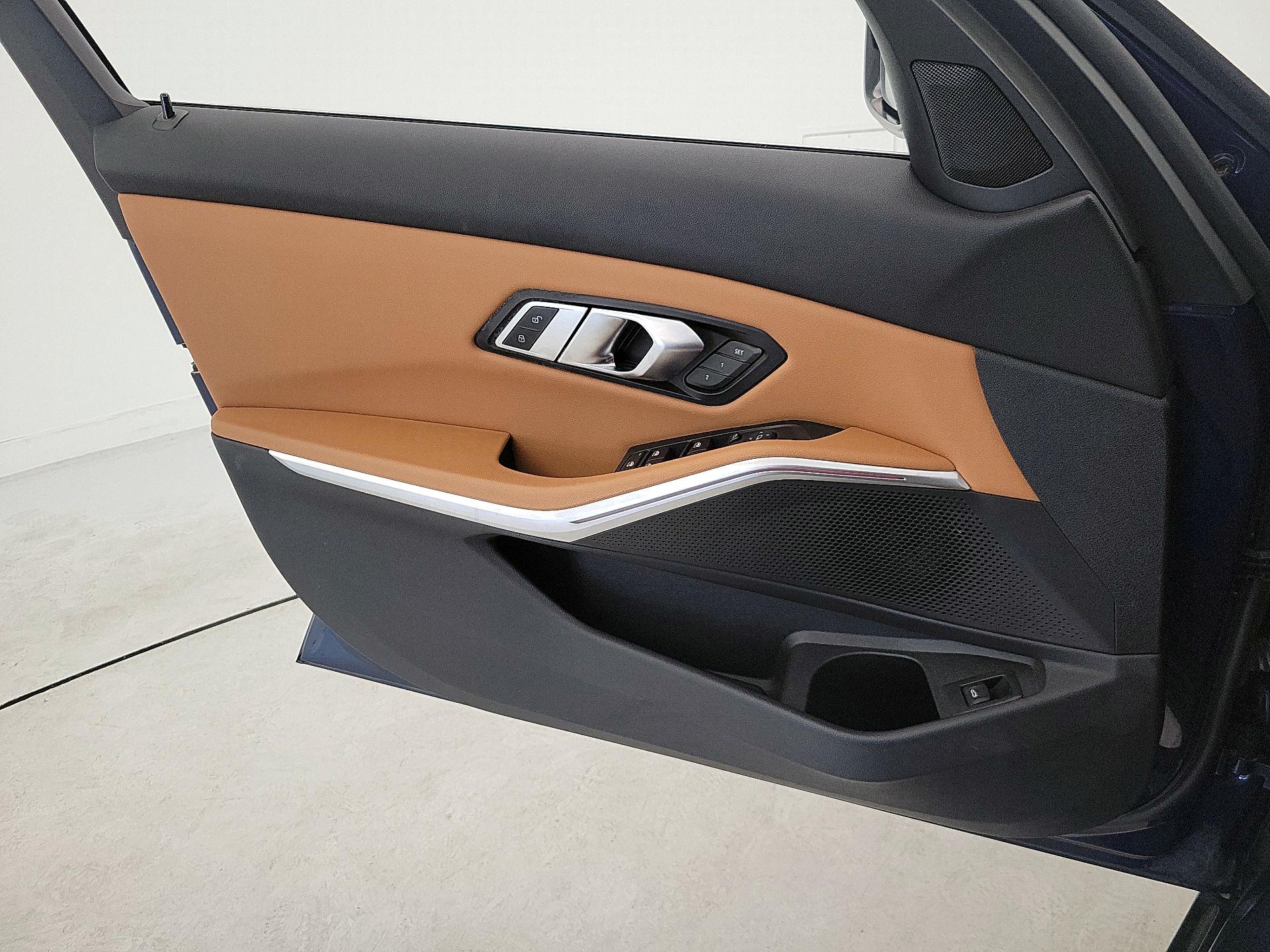 Thumbnail: 2022 BMW 3 Series - 12