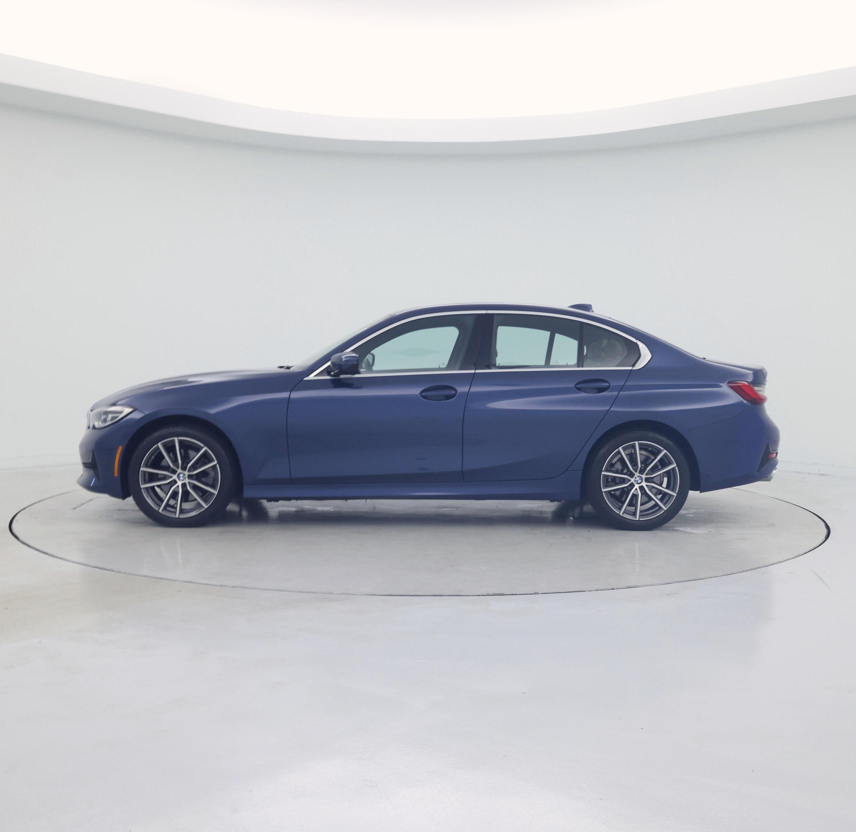 Thumbnail: 2022 BMW 3 Series - 3