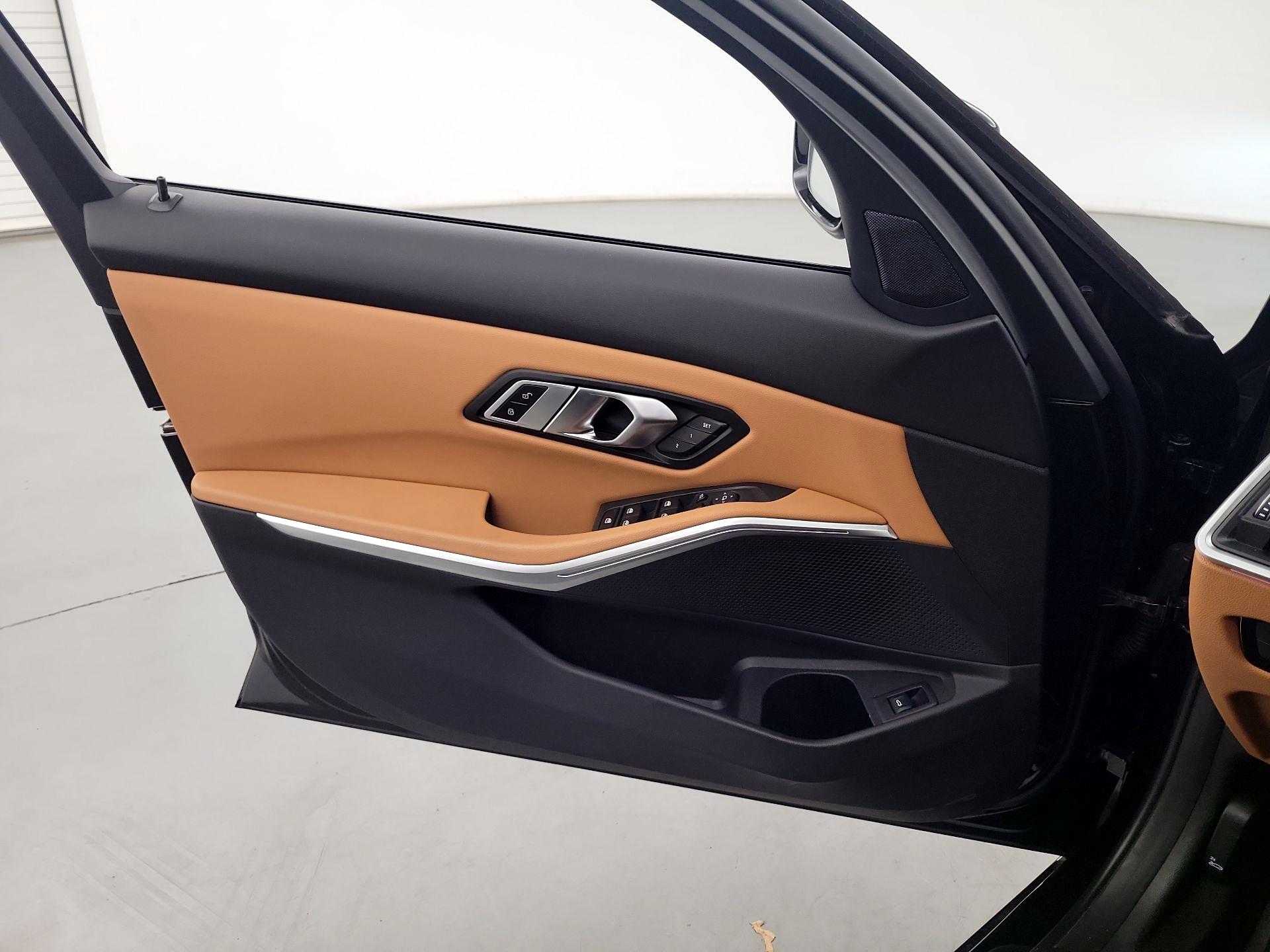 Thumbnail: 2023 BMW 3 Series - 12