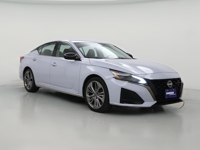 2023 Nissan Altima SR