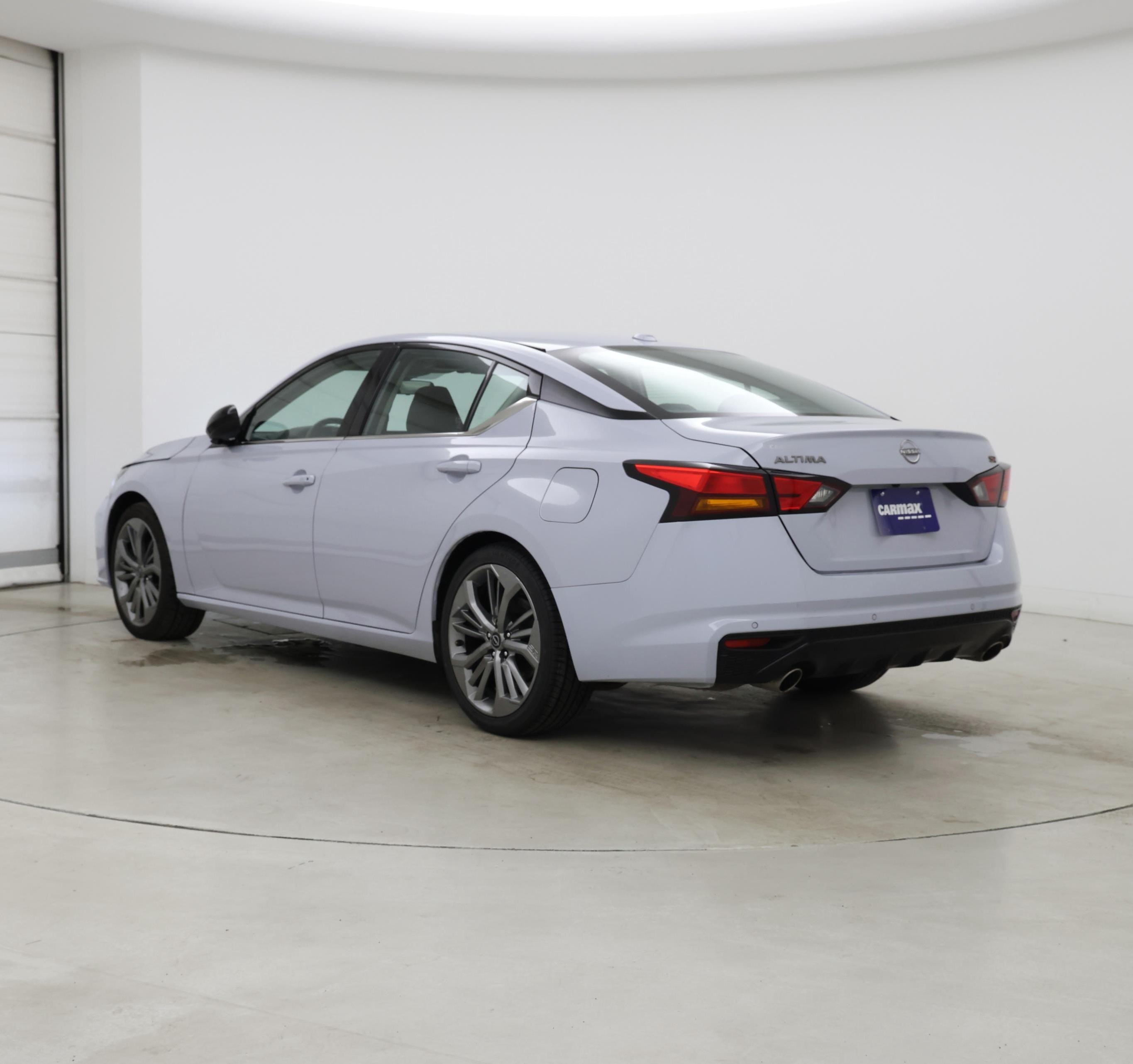 Thumbnail: 2023 Nissan Altima - 2