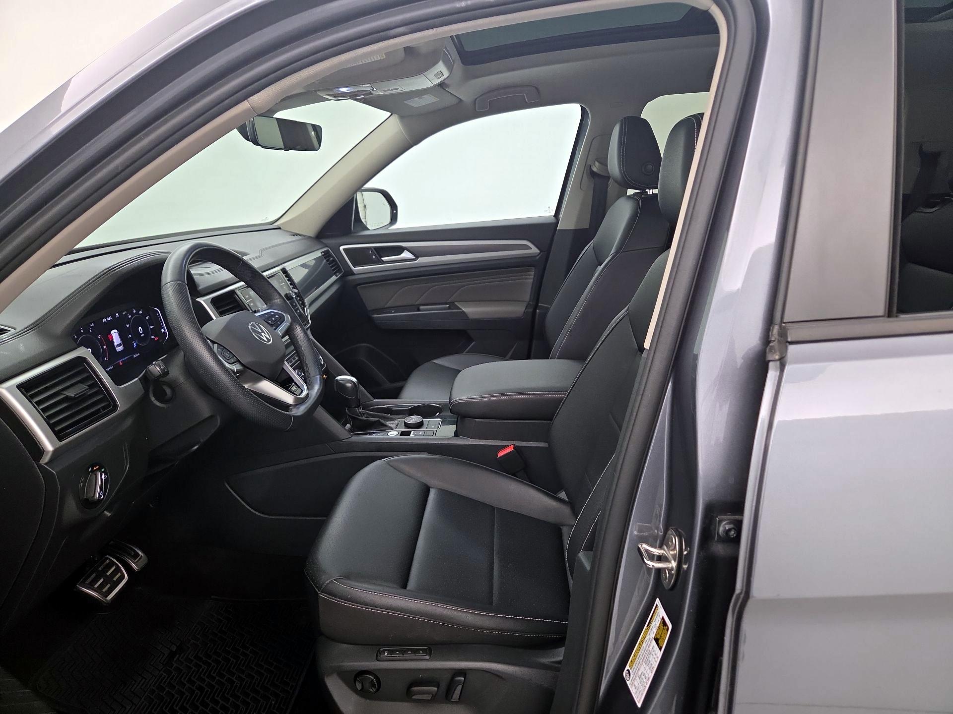 Thumbnail: 2023 Volkswagen Atlas - 11