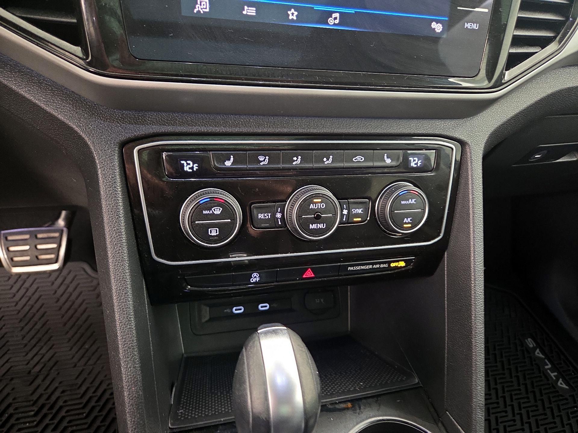 Thumbnail: 2023 Volkswagen Atlas - 16