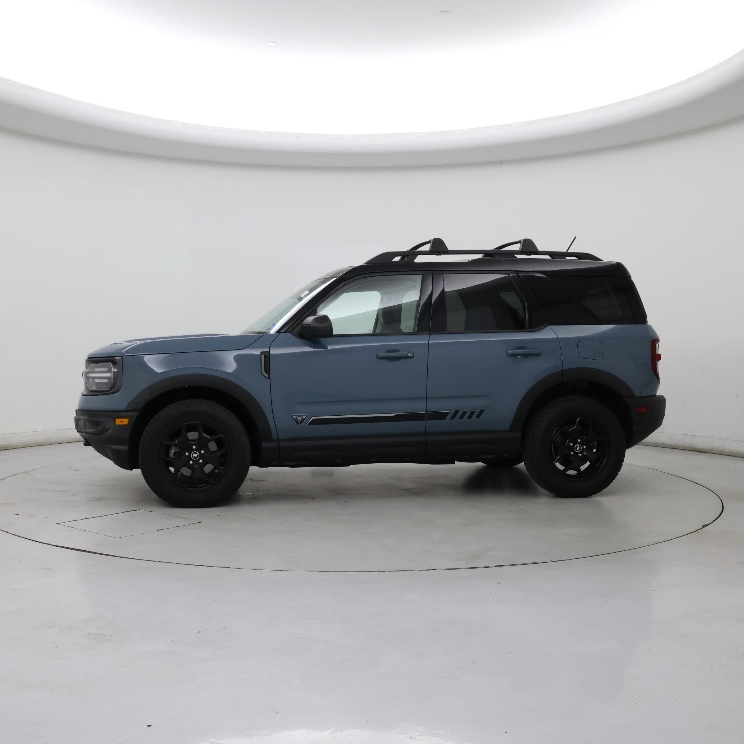 Thumbnail: 2021 Ford Bronco Sport - 3