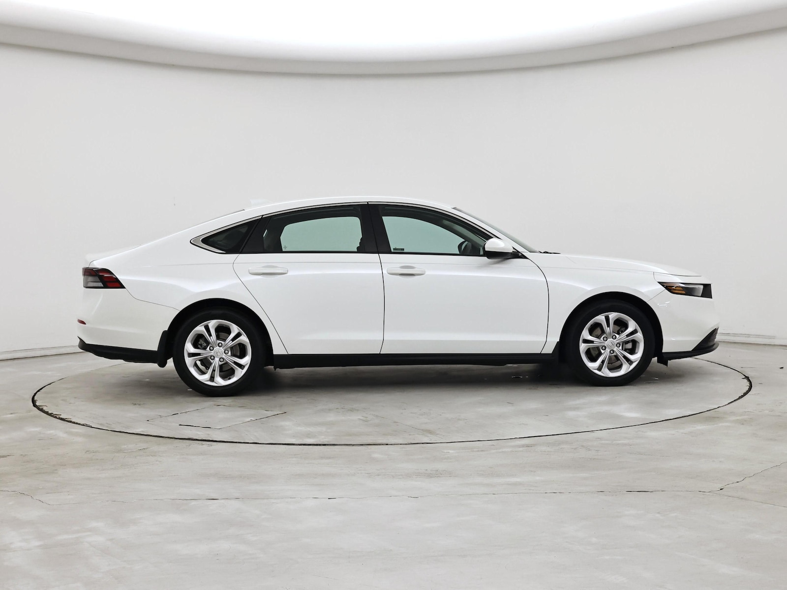 2023 Honda Accord LX - Photo 8