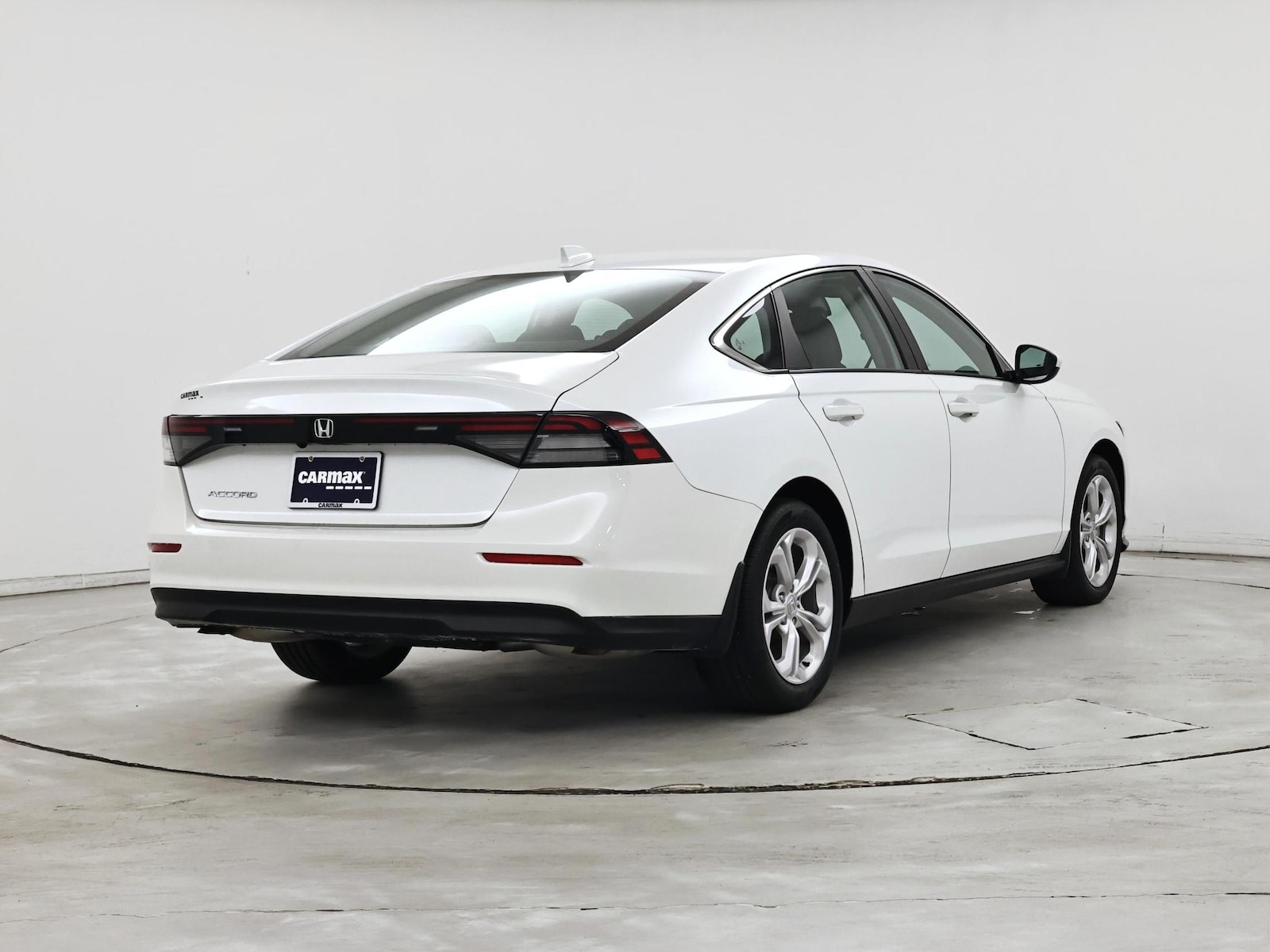 2023 Honda Accord LX - Photo 9