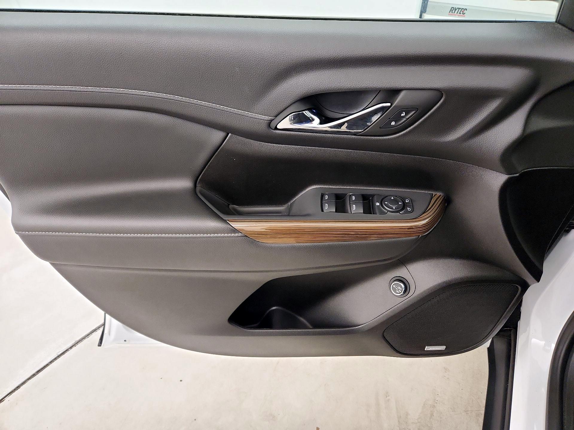 Thumbnail: 2023 GMC Acadia - 12