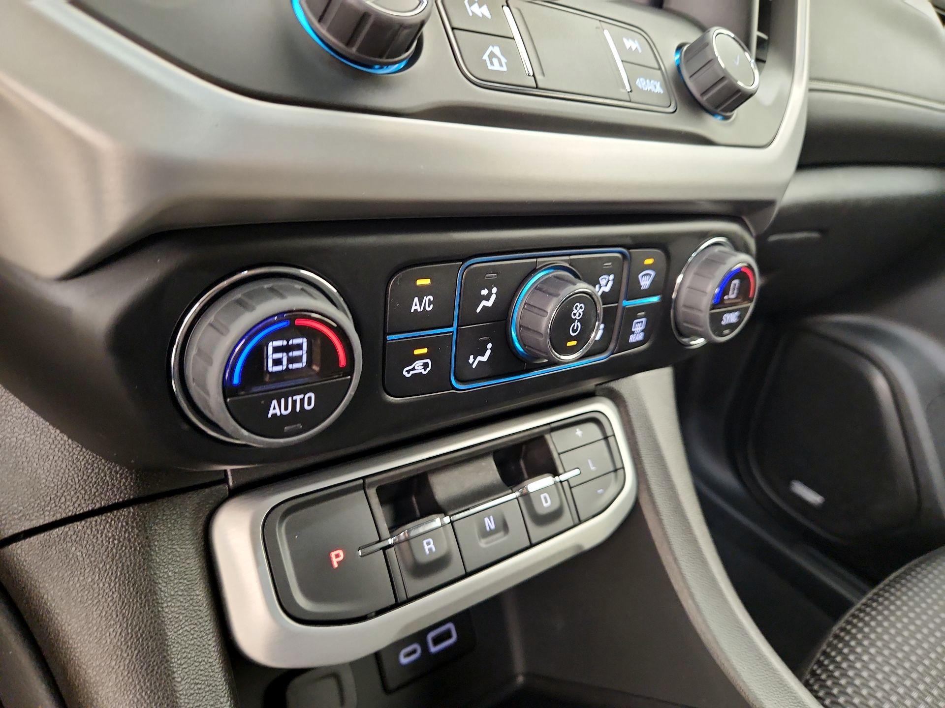 Thumbnail: 2023 GMC Acadia - 17