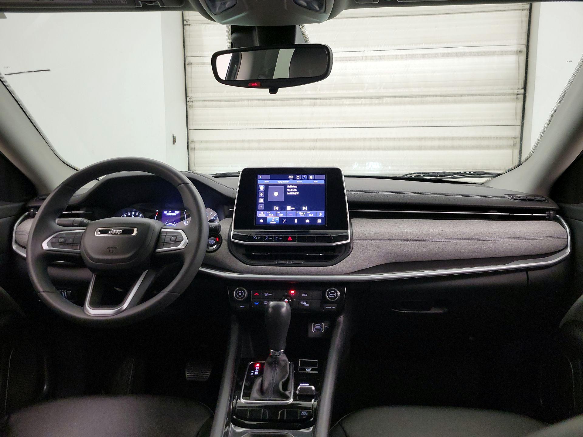 Thumbnail: 2022 Jeep Compass - 9