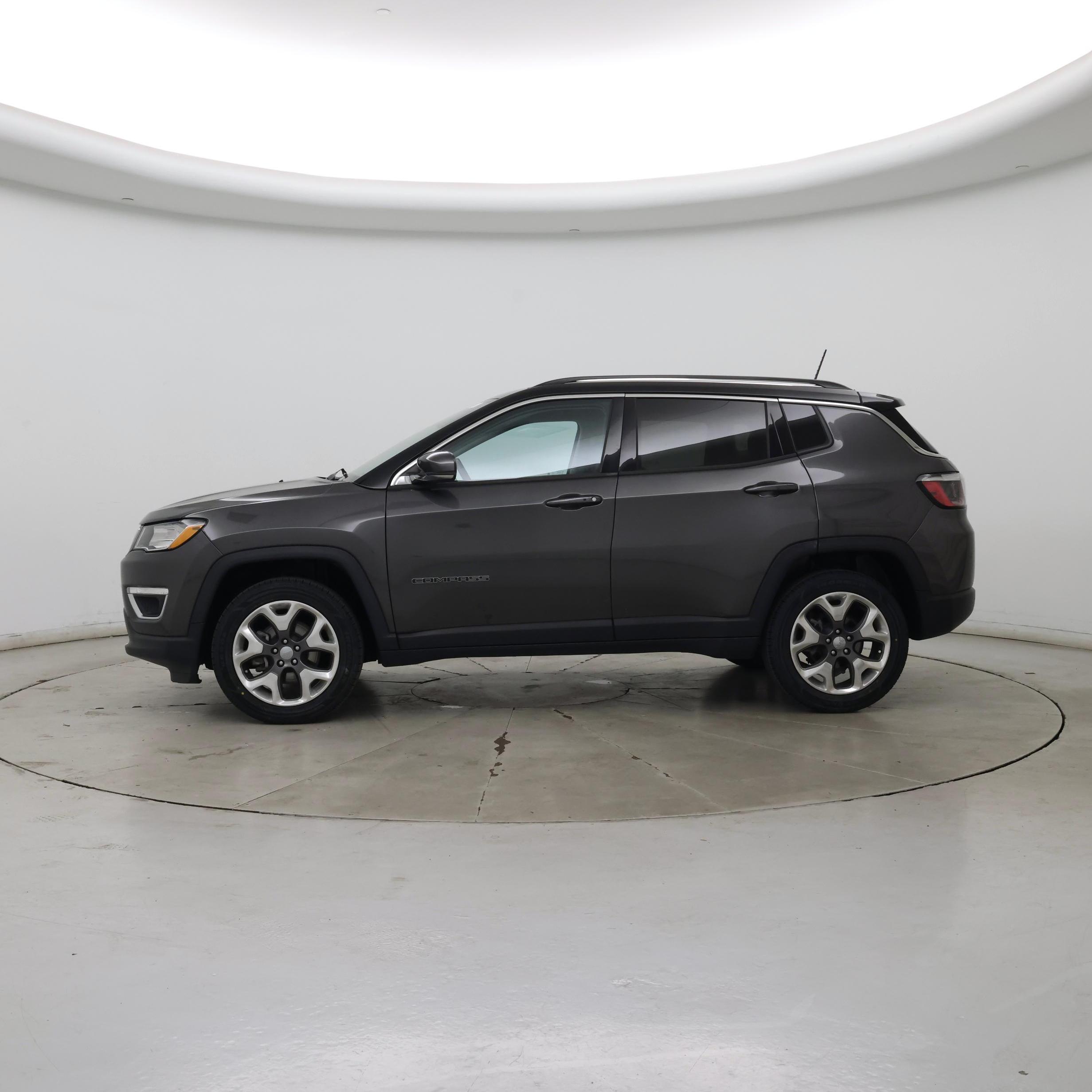 Thumbnail: 2021 Jeep Compass - 3