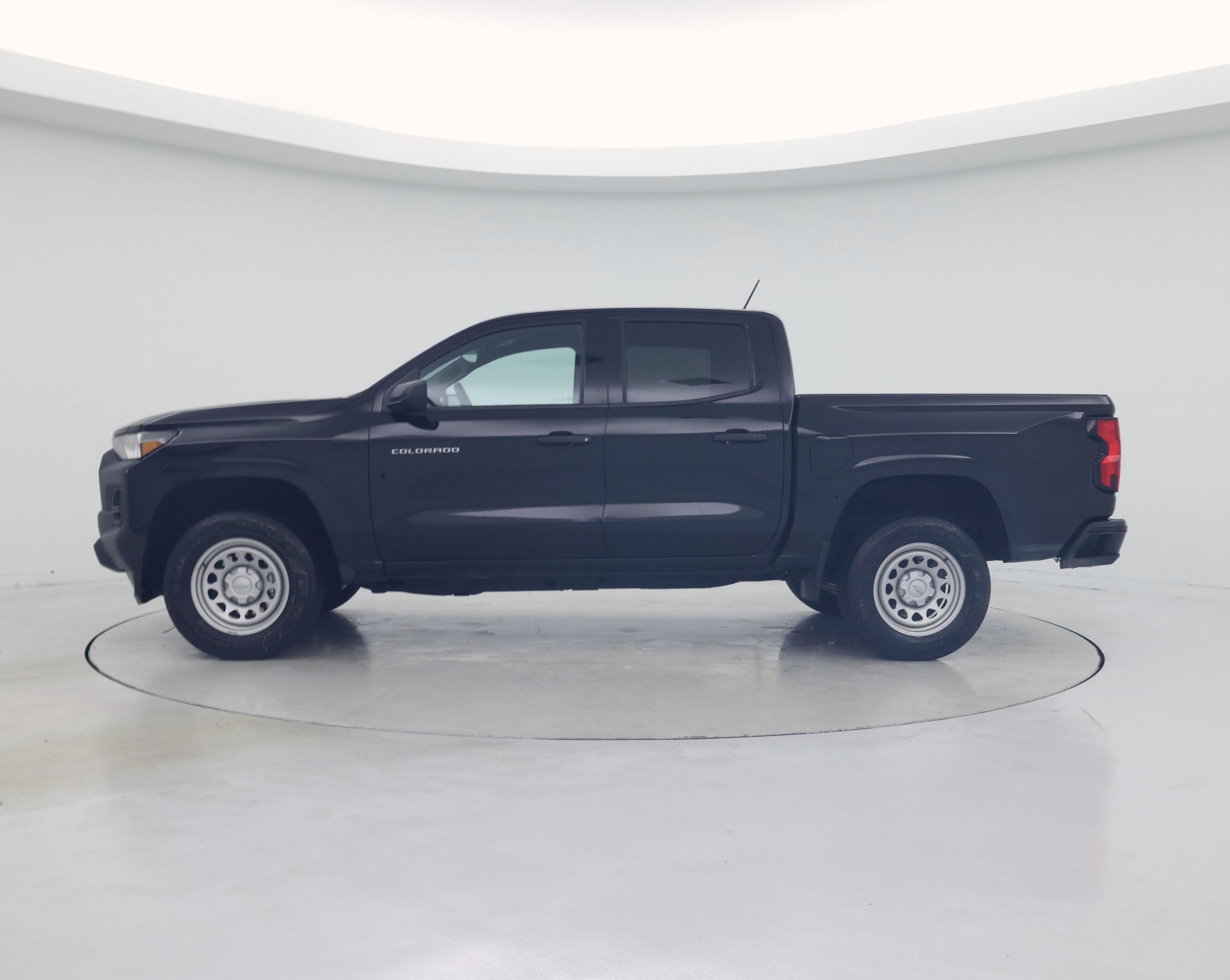 Thumbnail: 2024 Chevrolet Colorado - 3