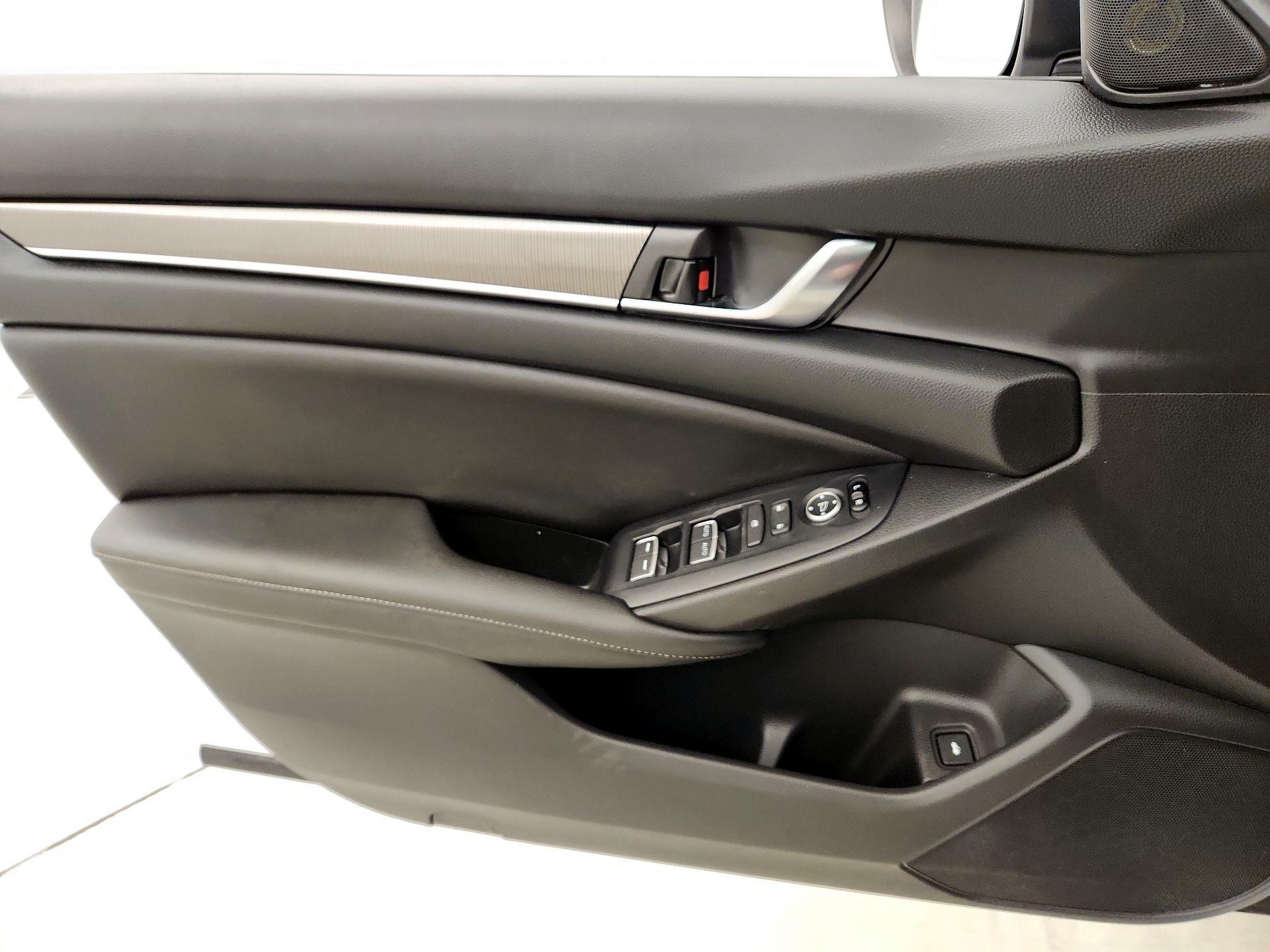 Thumbnail: 2020 Honda Accord - 12