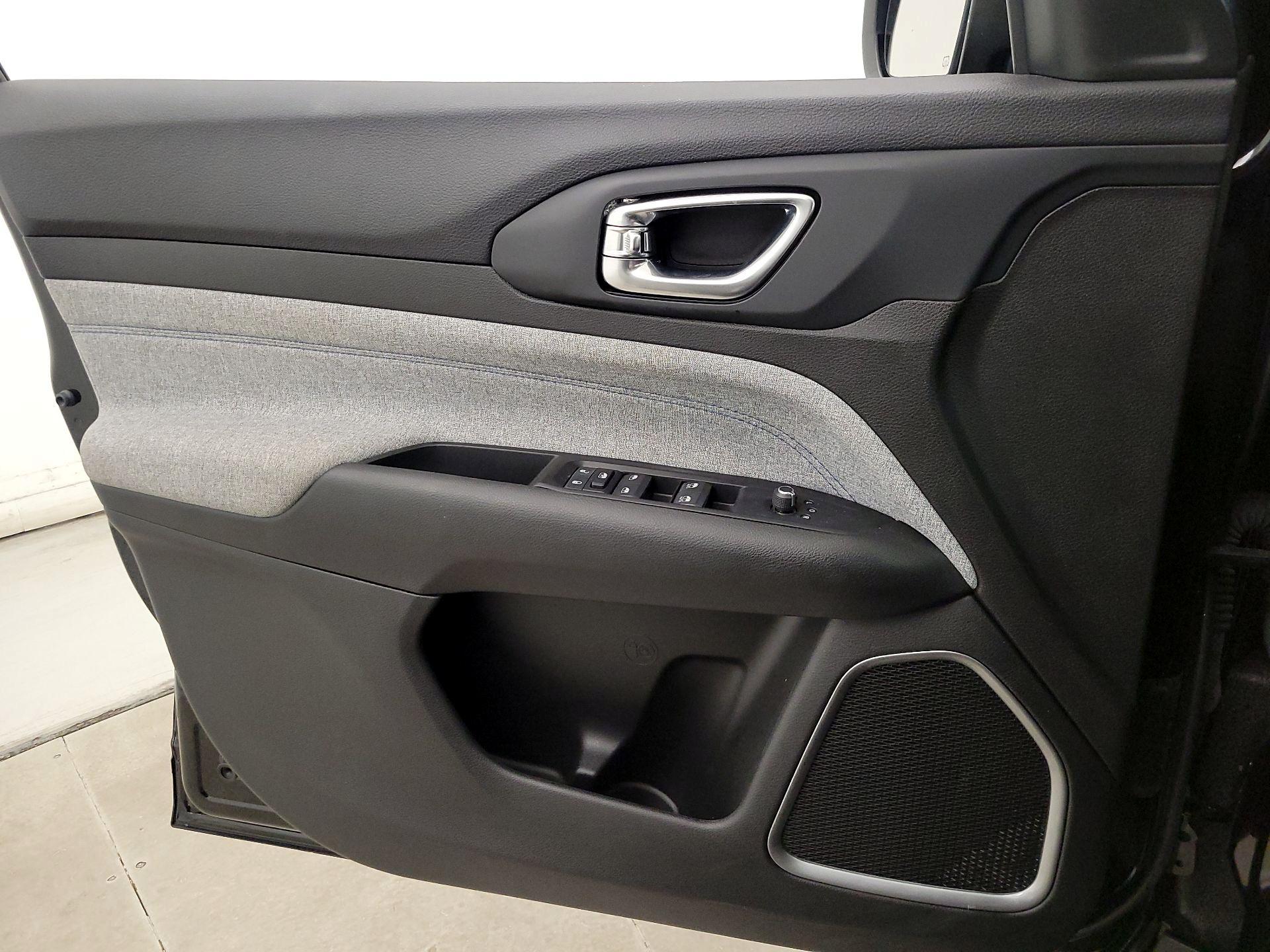 Thumbnail: 2022 Jeep Compass - 12