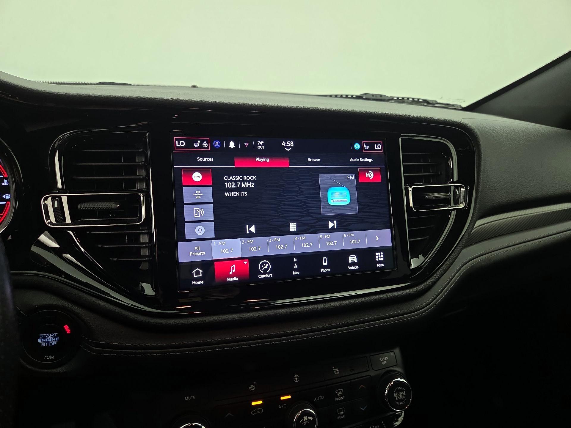 Thumbnail: 2022 Dodge Durango - 16