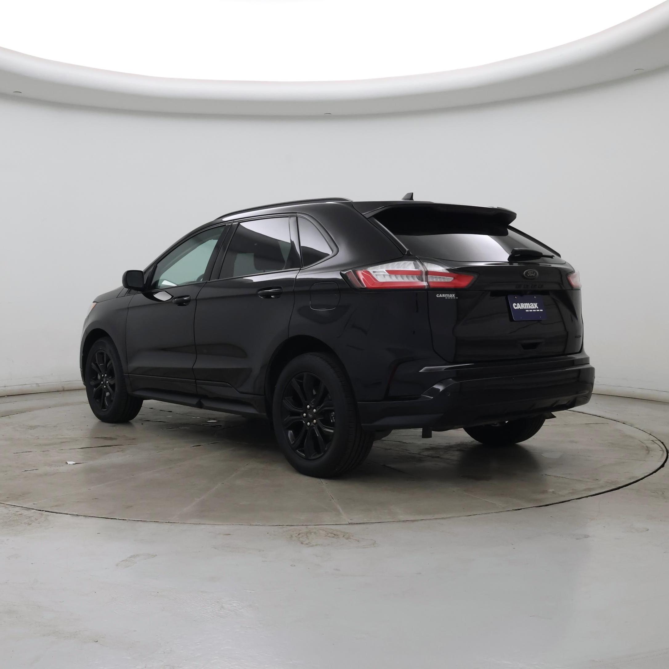Thumbnail: 2023 Ford Edge - 2