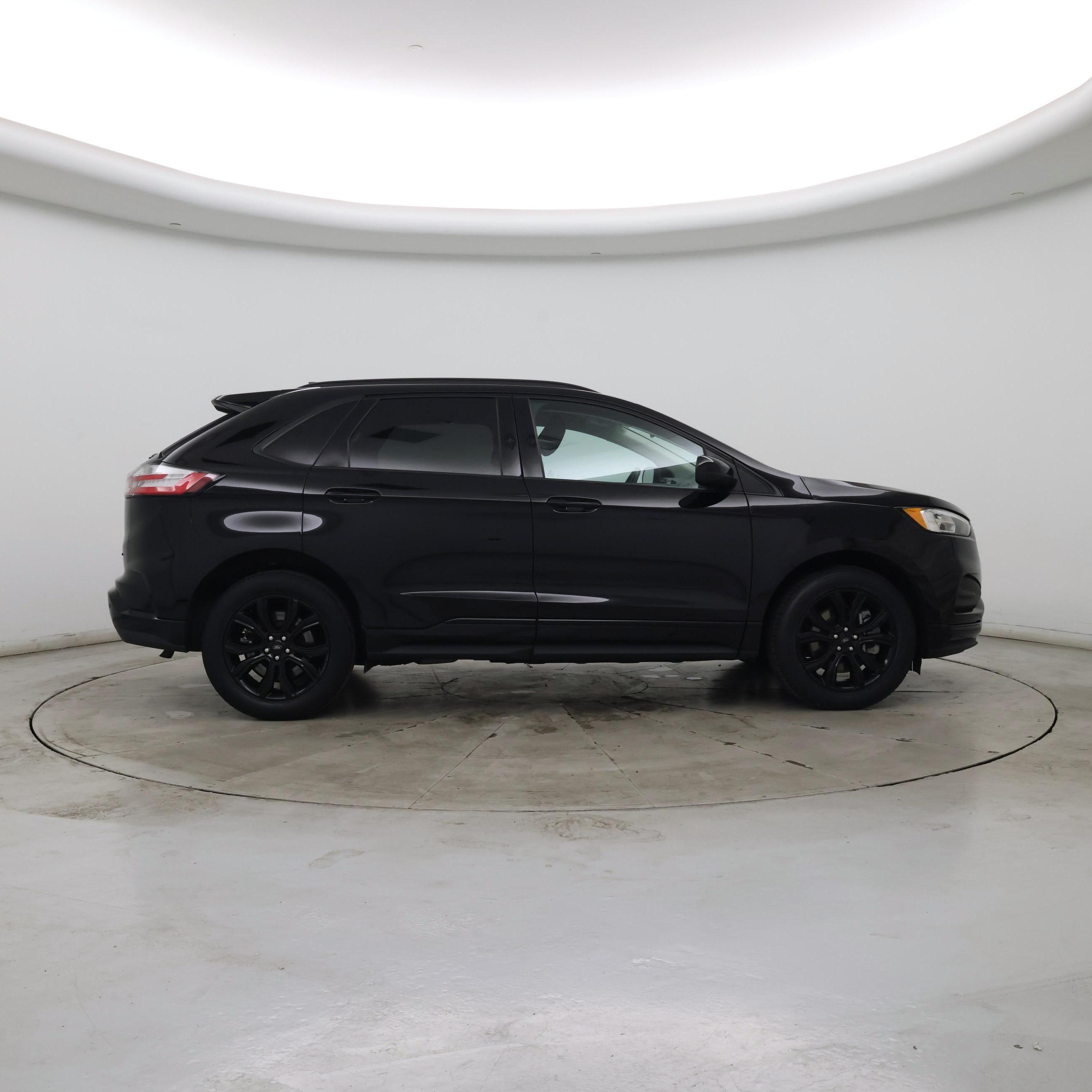 Thumbnail: 2023 Ford Edge - 7