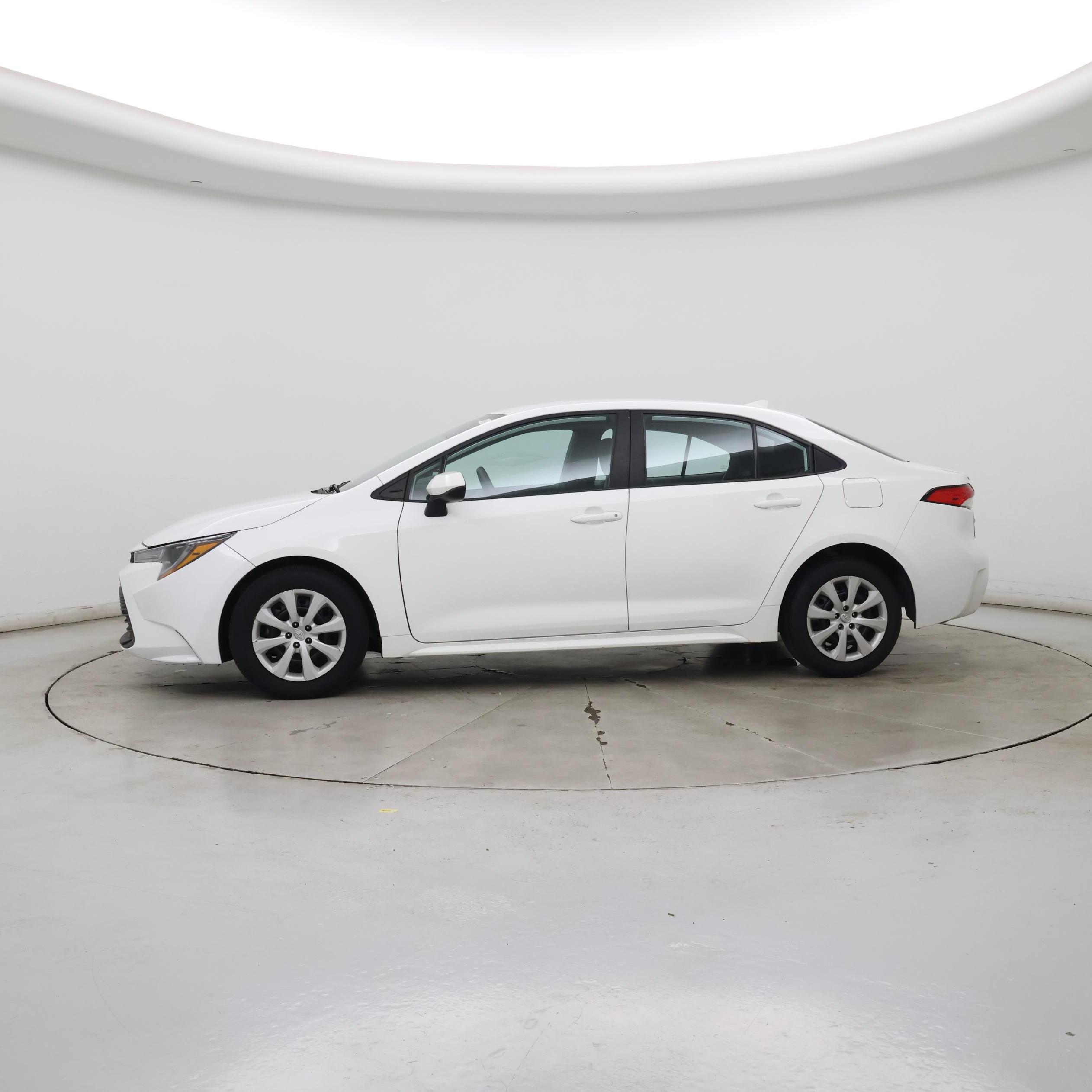 Thumbnail: 2023 Toyota Corolla - 3