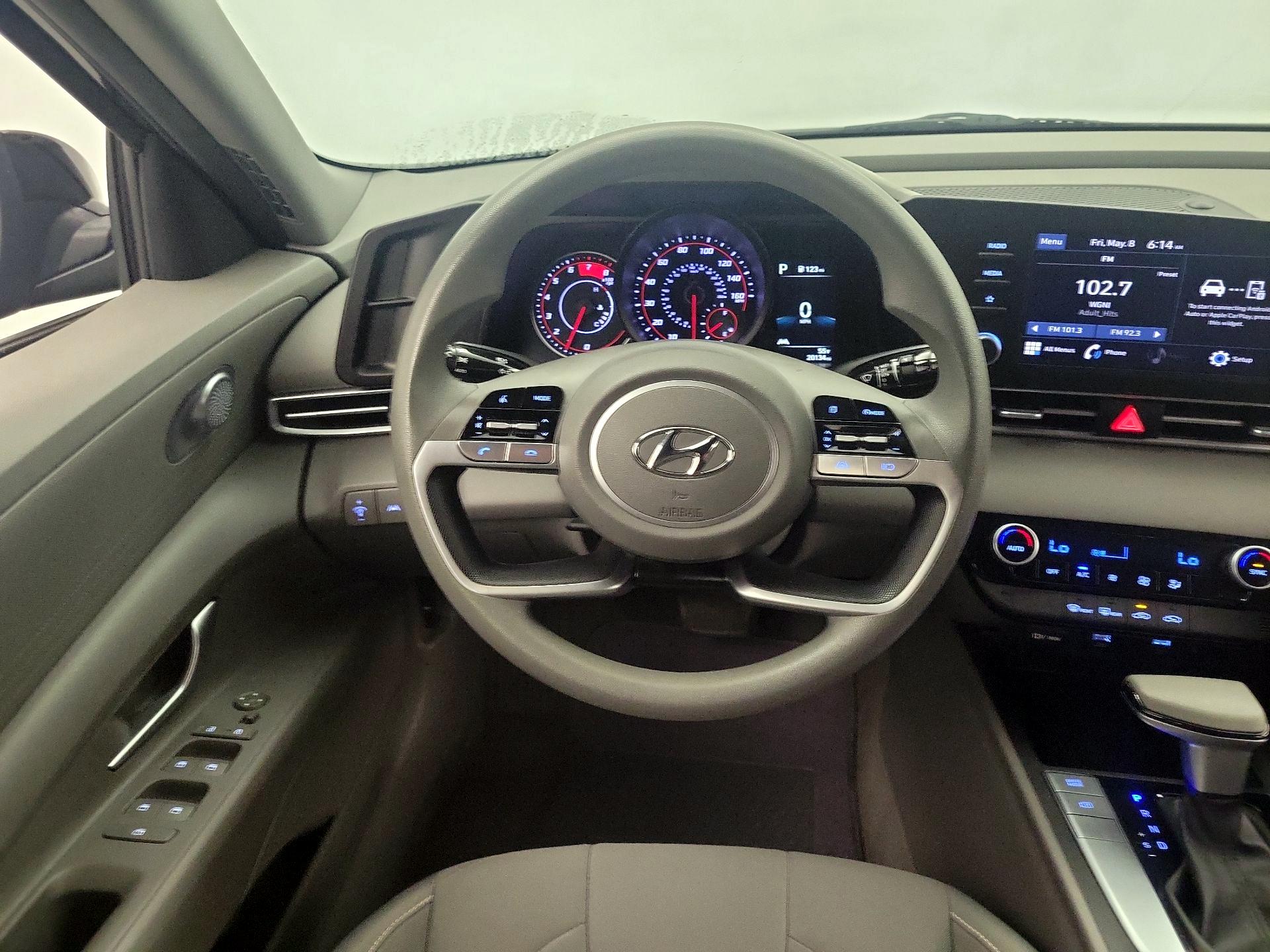 Thumbnail: 2023 Hyundai Elantra - 10