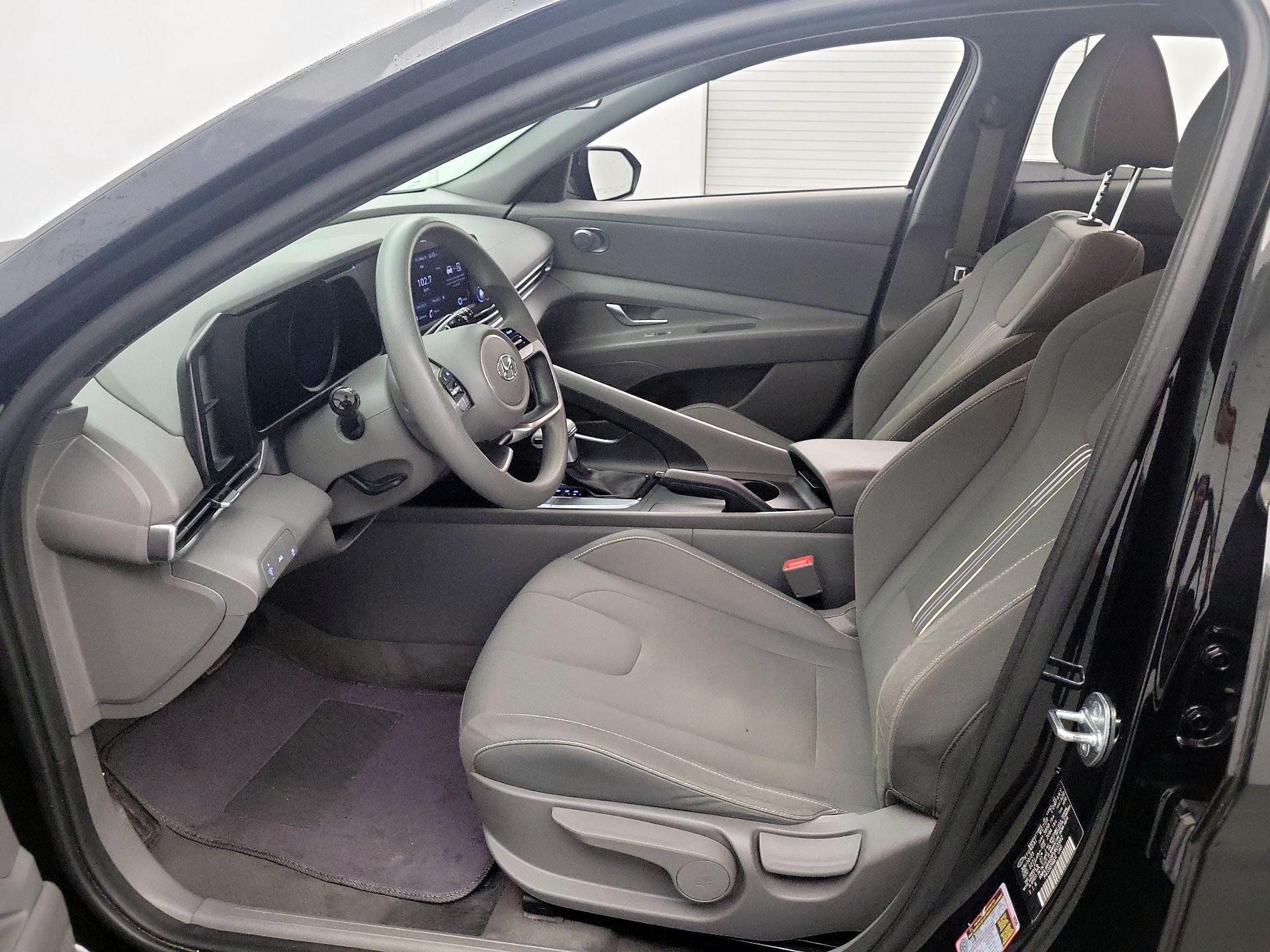 Thumbnail: 2023 Hyundai Elantra - 11