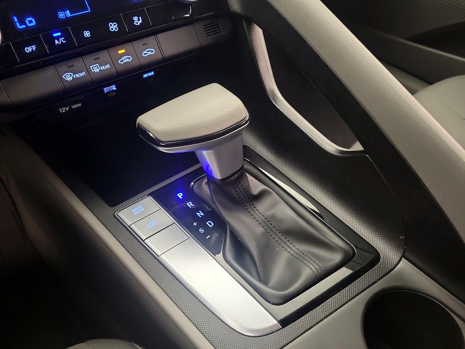 Thumbnail: 2023 Hyundai Elantra - 17