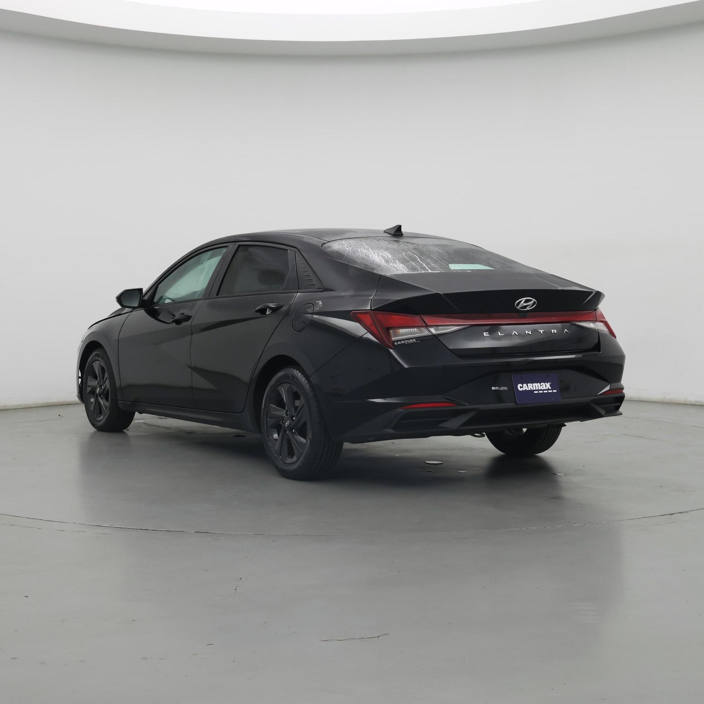 Thumbnail: 2023 Hyundai Elantra - 2