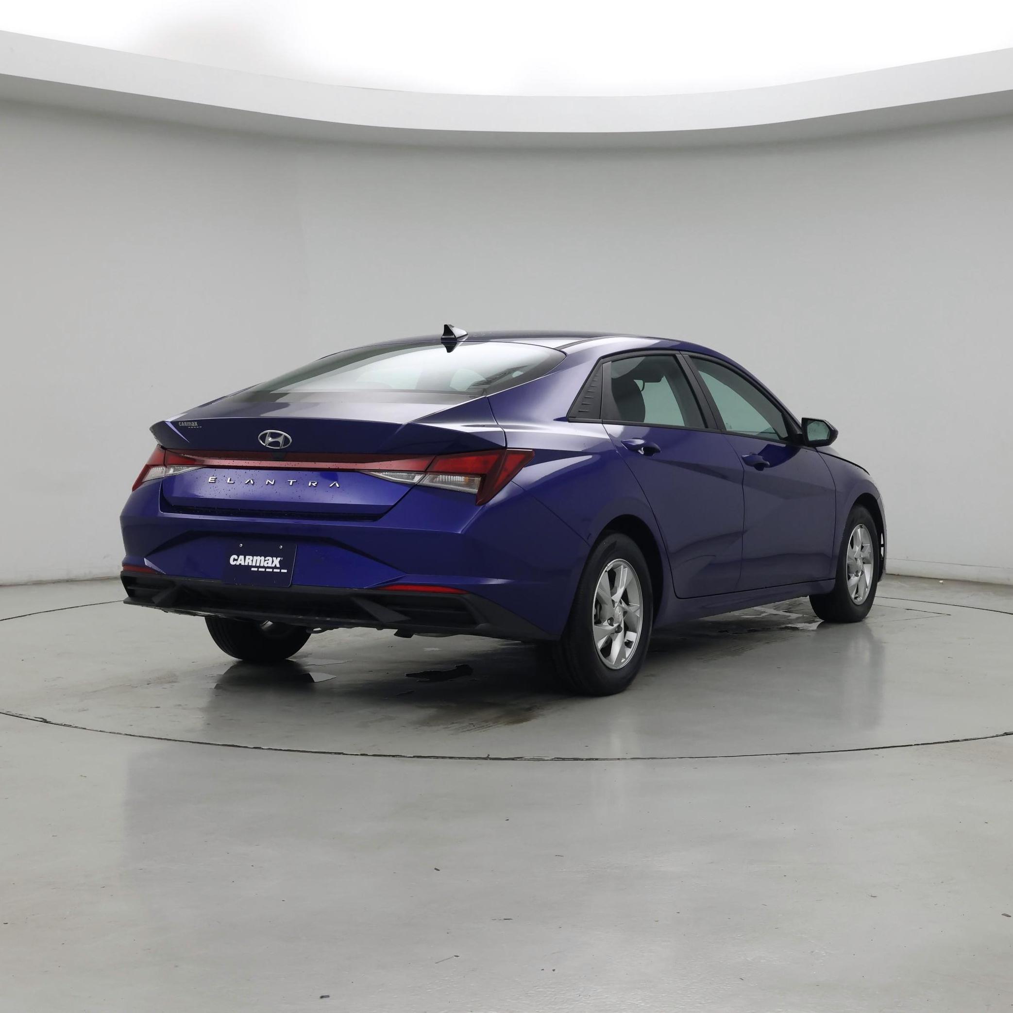 Thumbnail: 2023 Hyundai Elantra - 8
