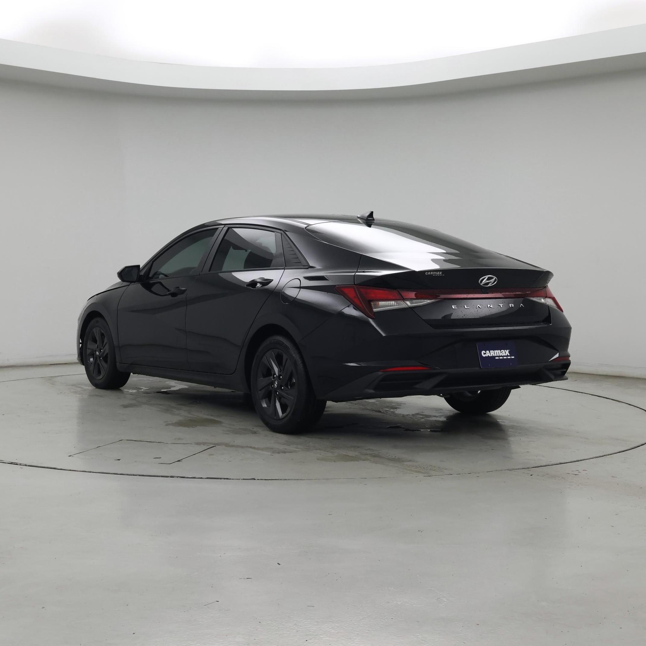 Thumbnail: 2021 Hyundai Elantra - 2