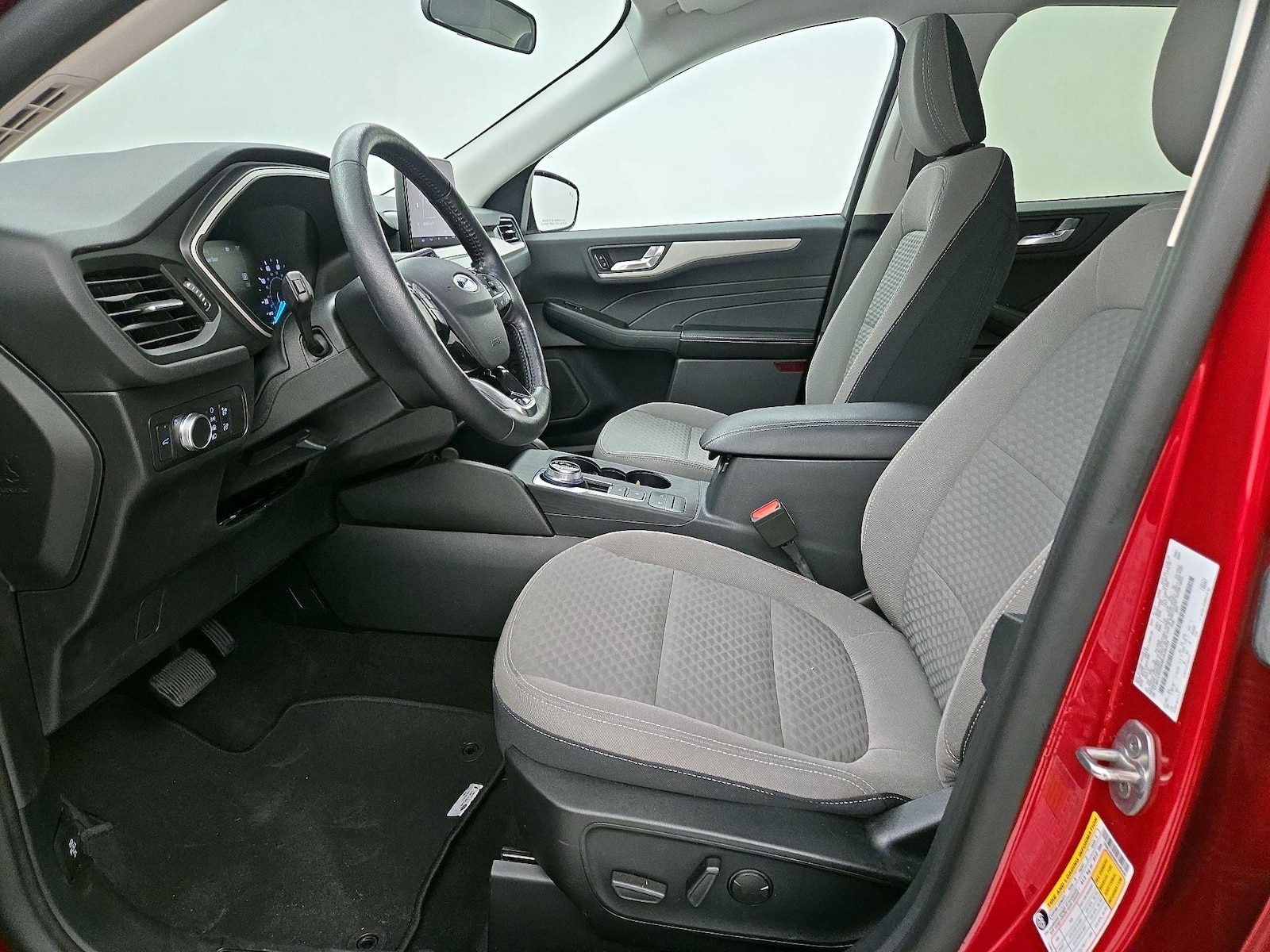 2021 Ford Escape SE - Photo 12