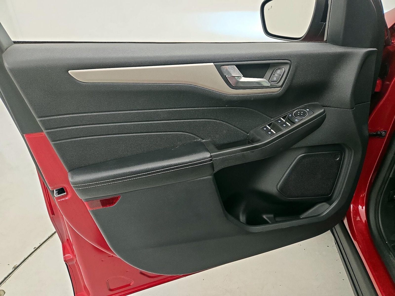 2021 Ford Escape SE - Photo 13