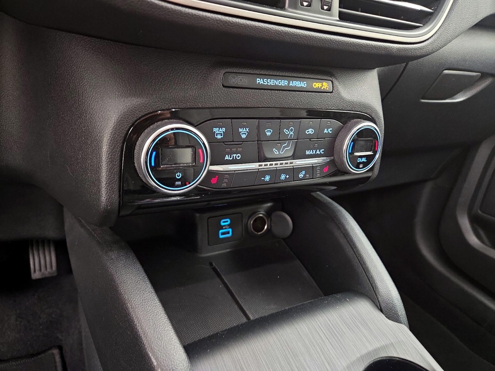2021 Ford Escape SE - Photo 17