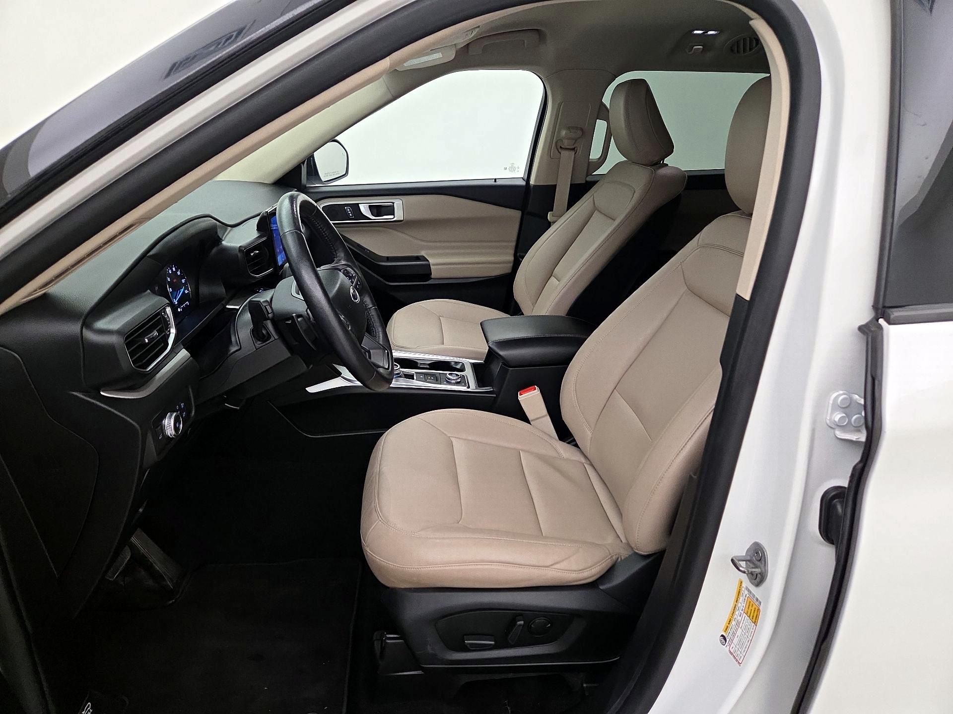 Thumbnail: 2020 Ford Explorer - 11