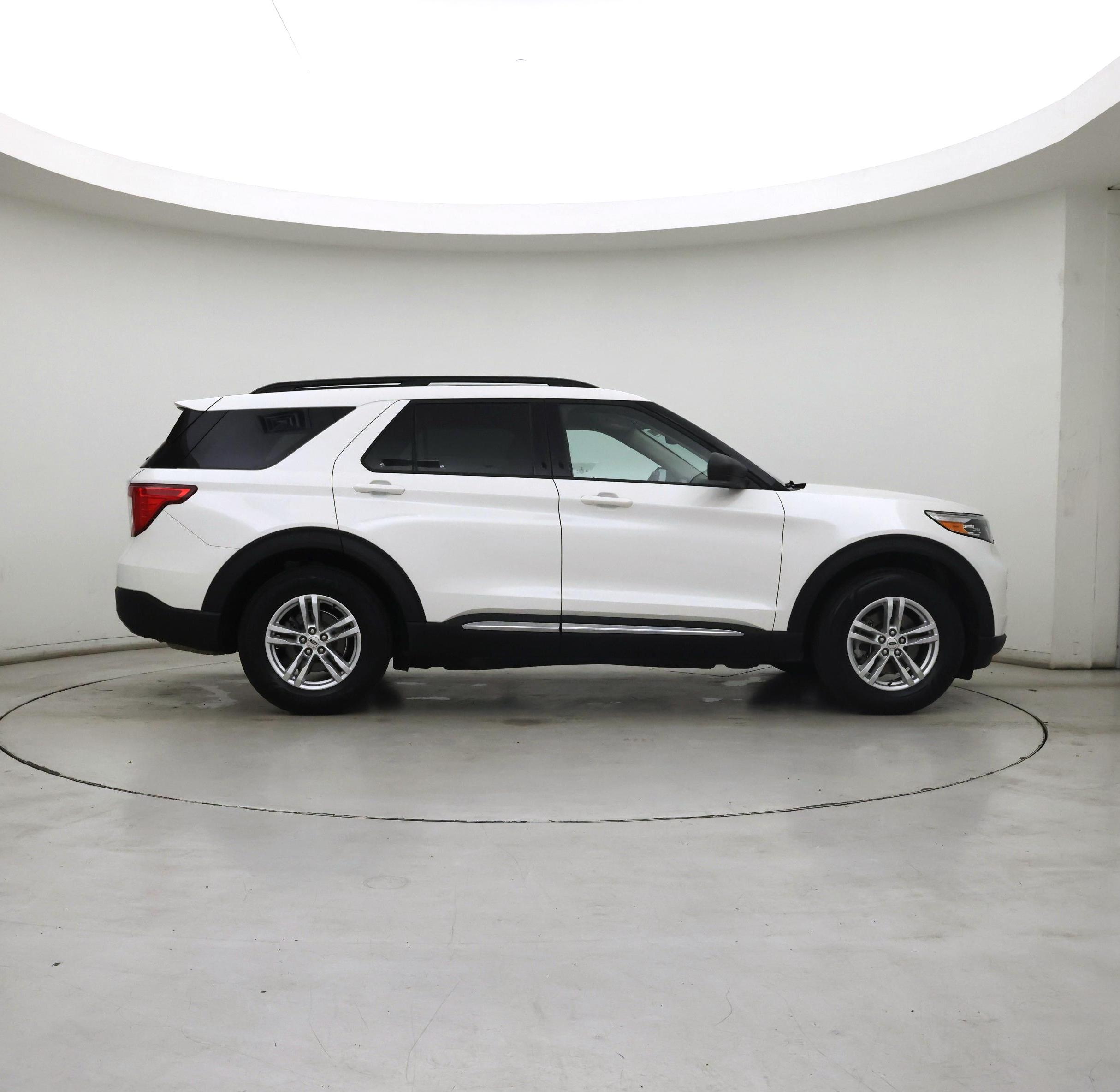 Thumbnail: 2020 Ford Explorer - 7