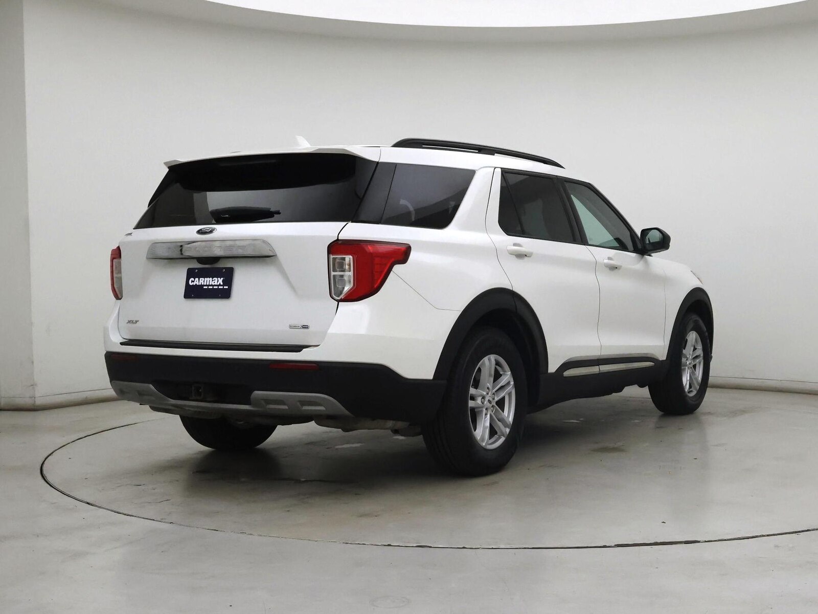 2020 Ford Explorer XLT - Photo 9