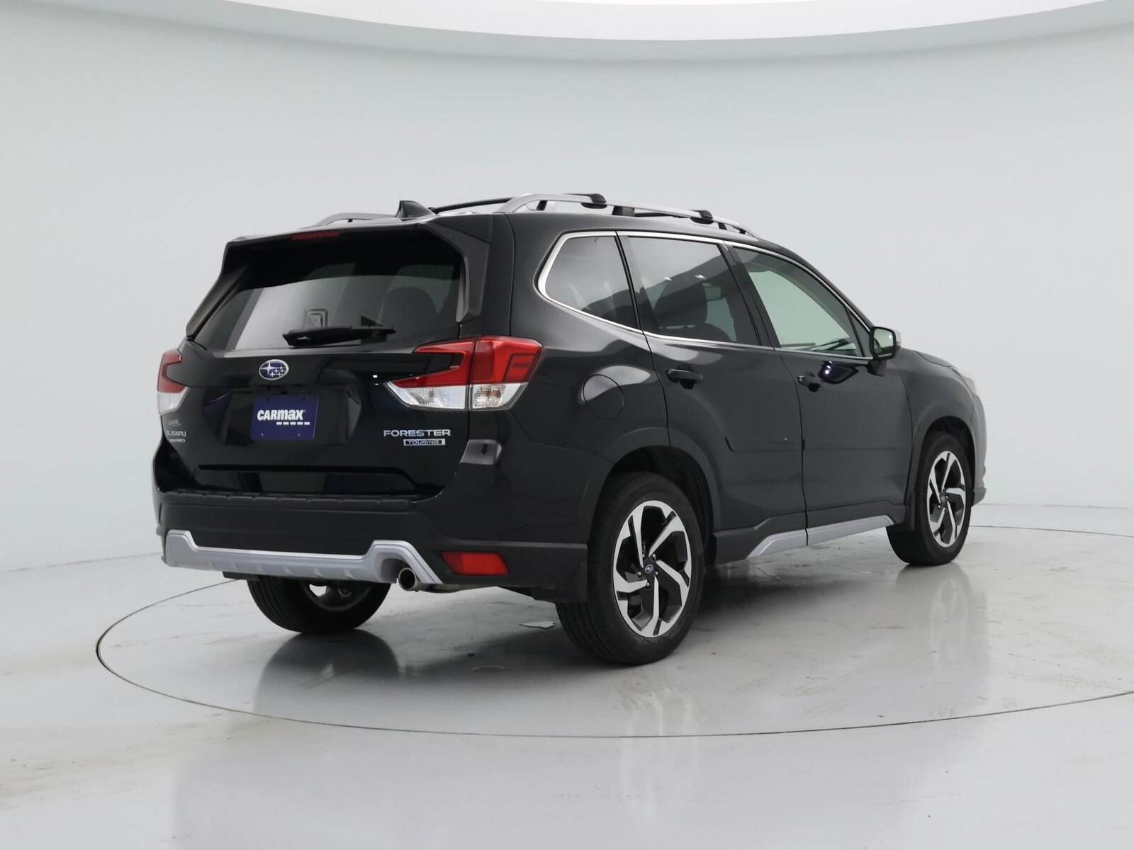 2022 Subaru Forester Touring - Photo 9