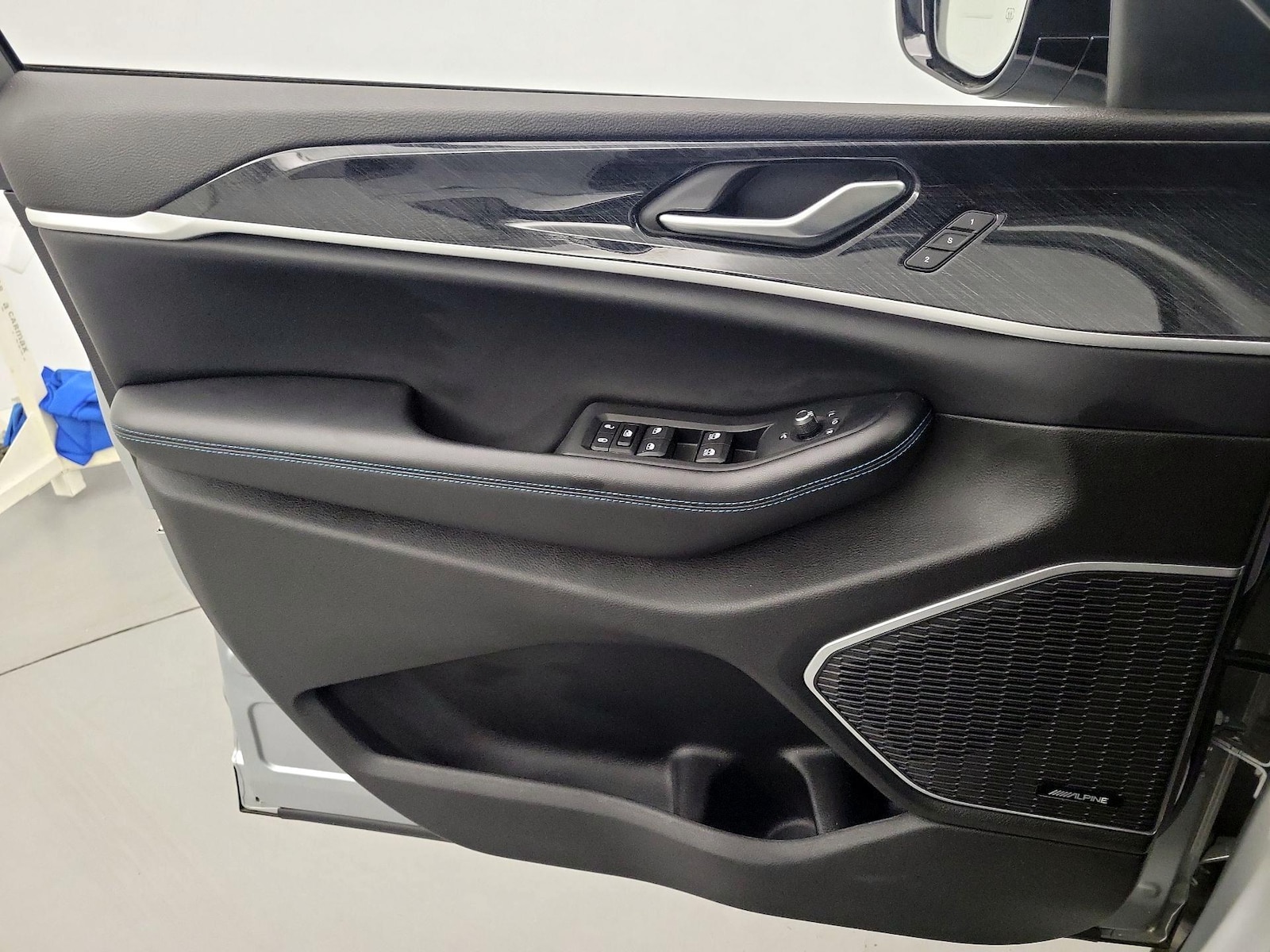 2023 Jeep Grand Cherokee Trailhawk 4xe - Photo 13