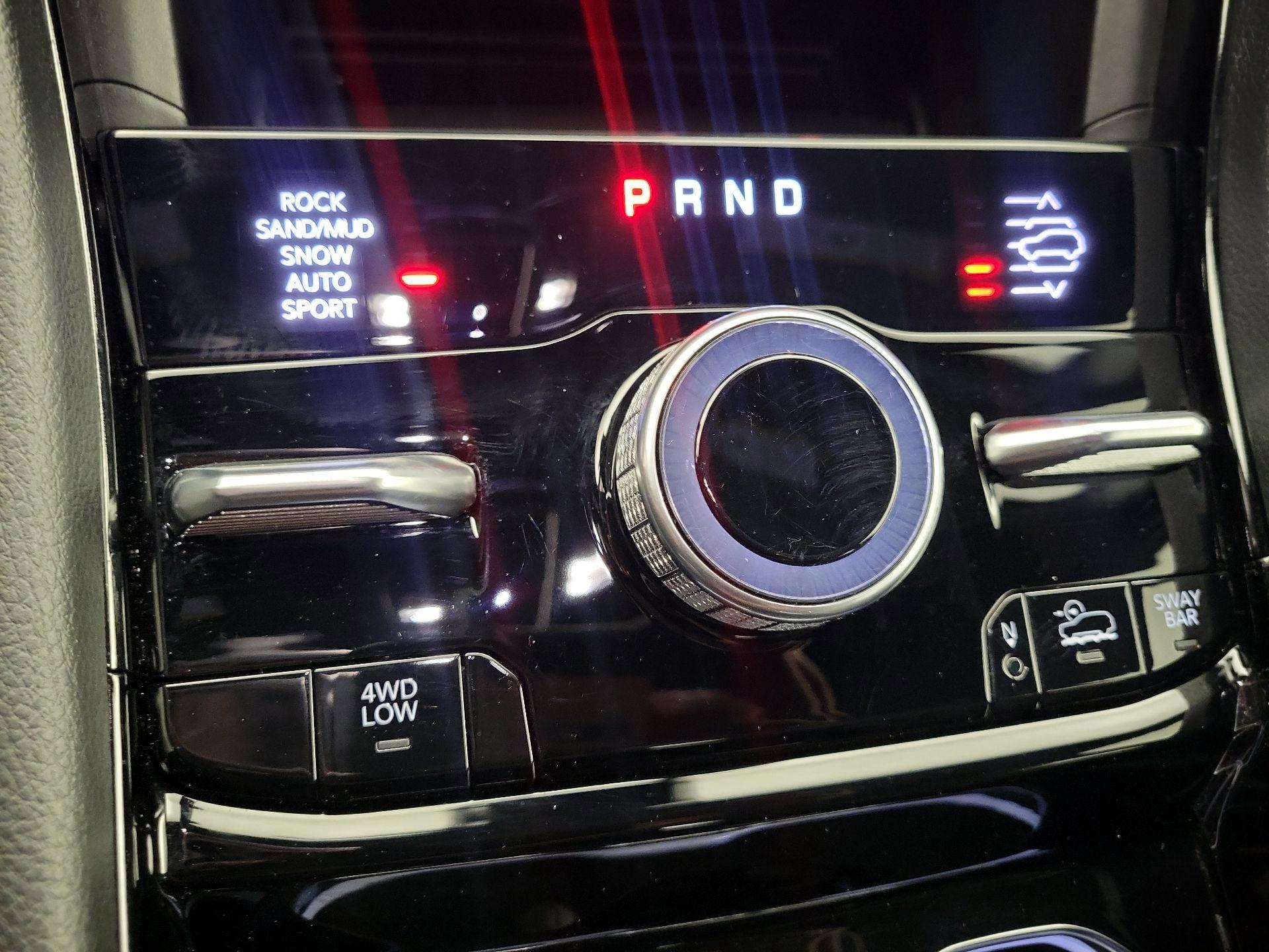 Thumbnail: 2023 Jeep Grand Cherokee - 18