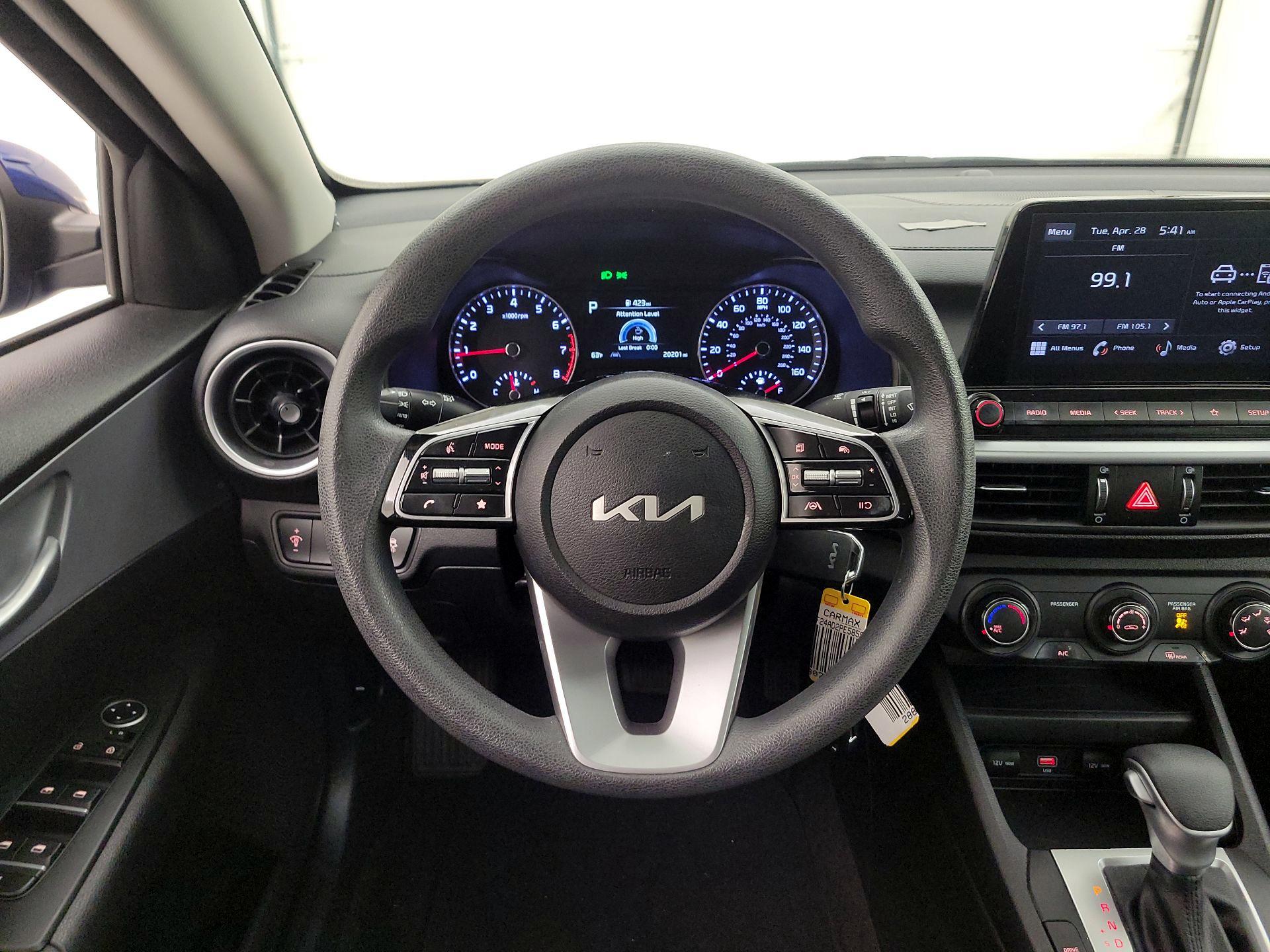Thumbnail: 2023 Kia Forte - 10