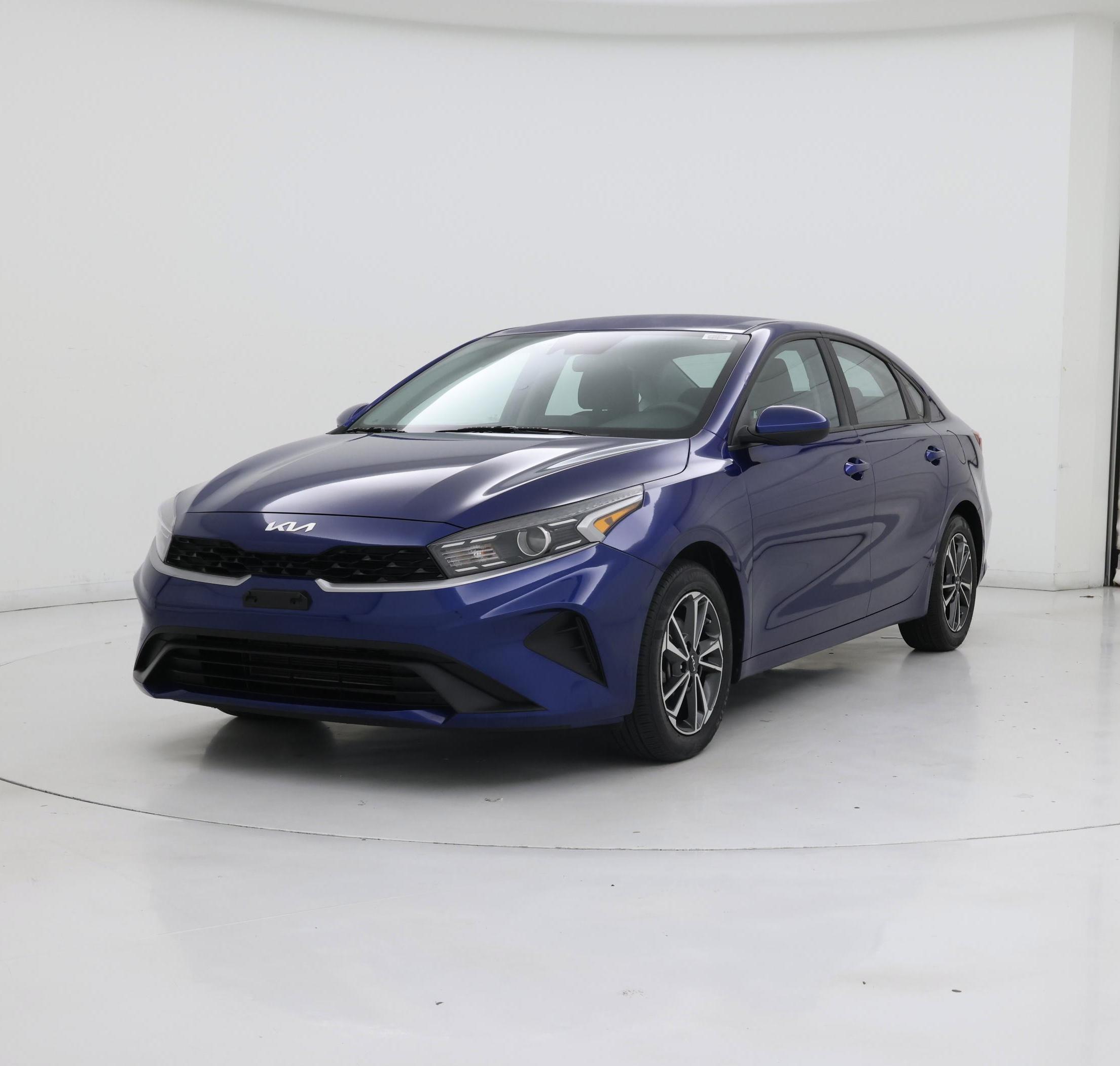 Thumbnail: 2023 Kia Forte - 4