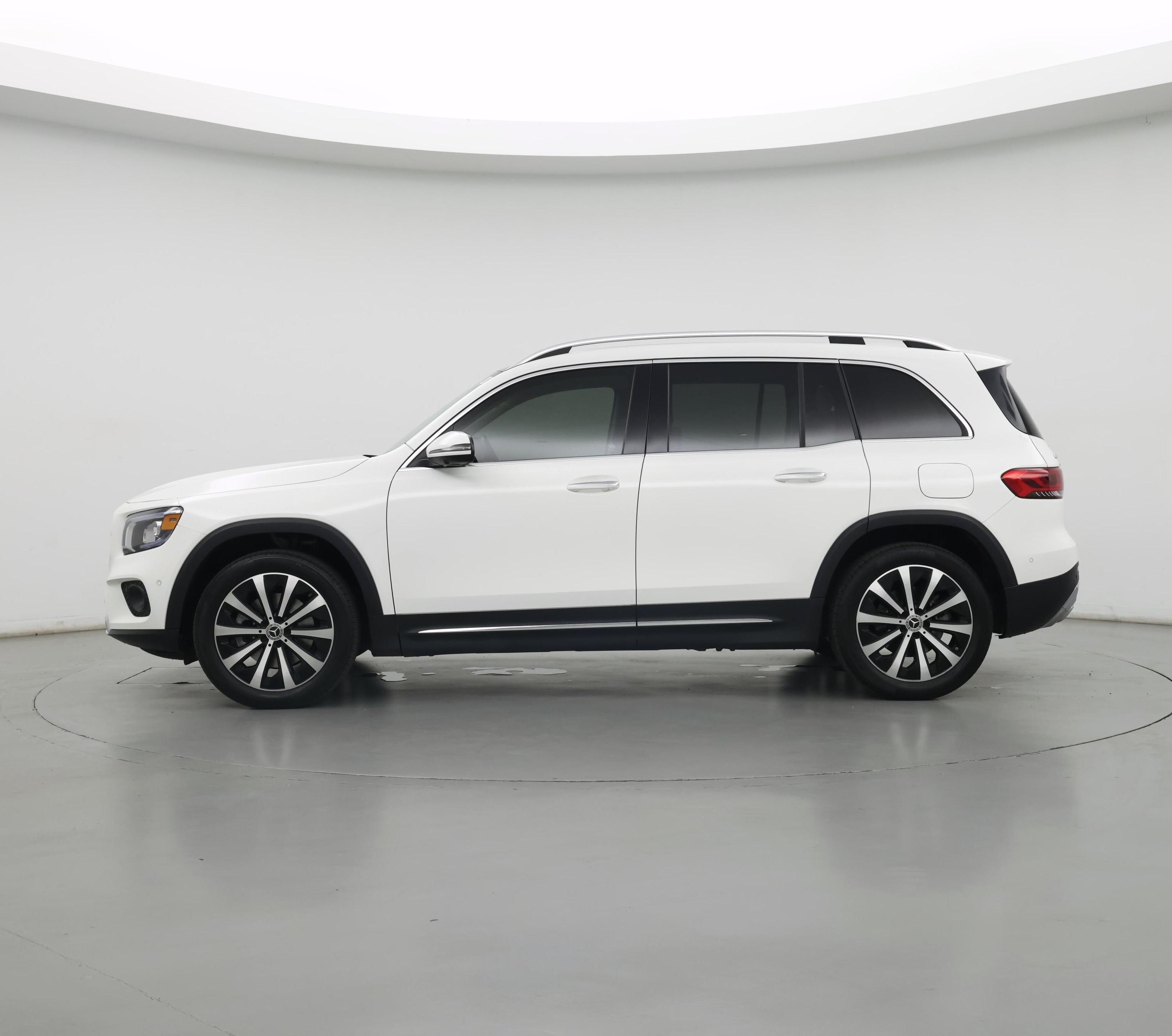 Thumbnail: 2021 Mercedes-Benz GLB - 3