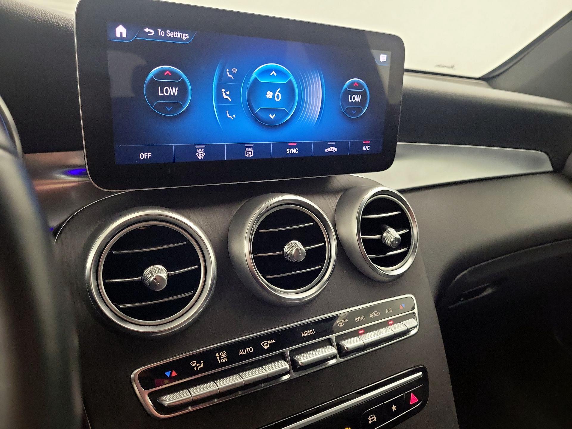 Thumbnail: 2022 Mercedes-Benz GLC - 16