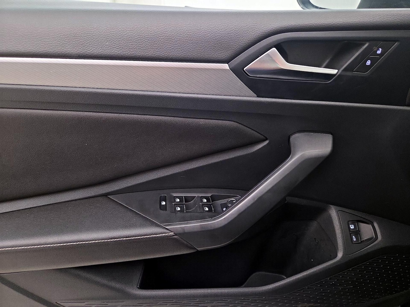 2024 Volkswagen Jetta S - Photo 13