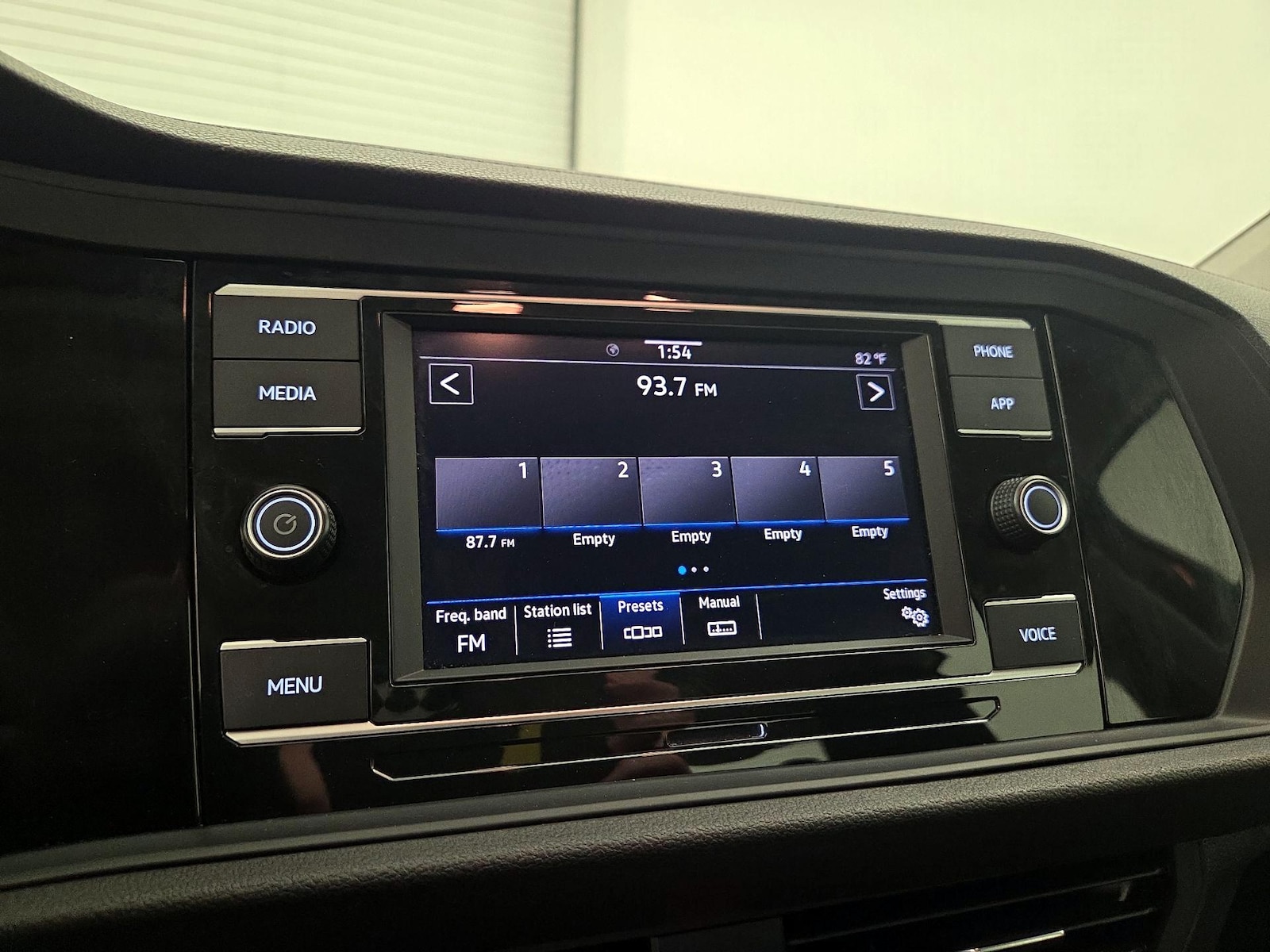 2024 Volkswagen Jetta S - Photo 14