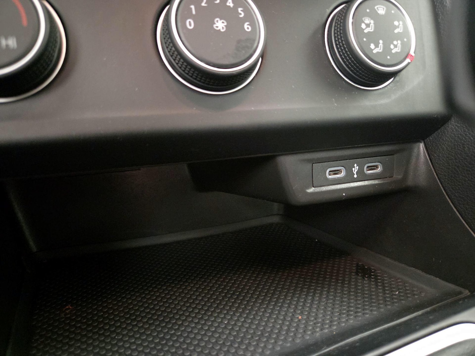 2024 Volkswagen Jetta S - Photo 17