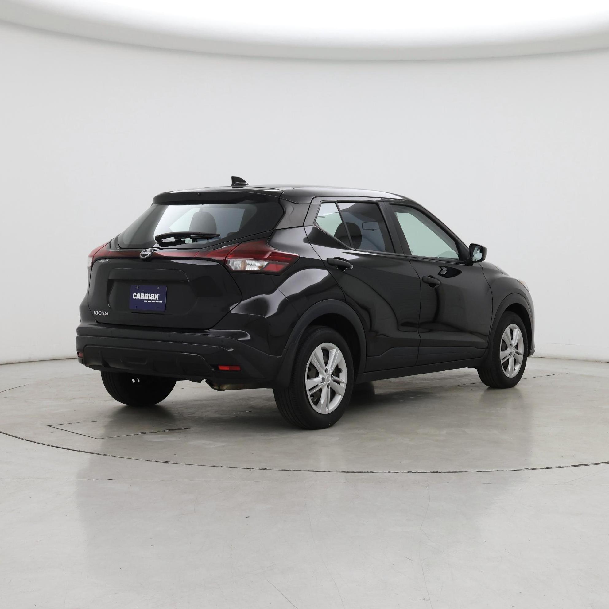 Thumbnail: 2023 Nissan Kicks - 8