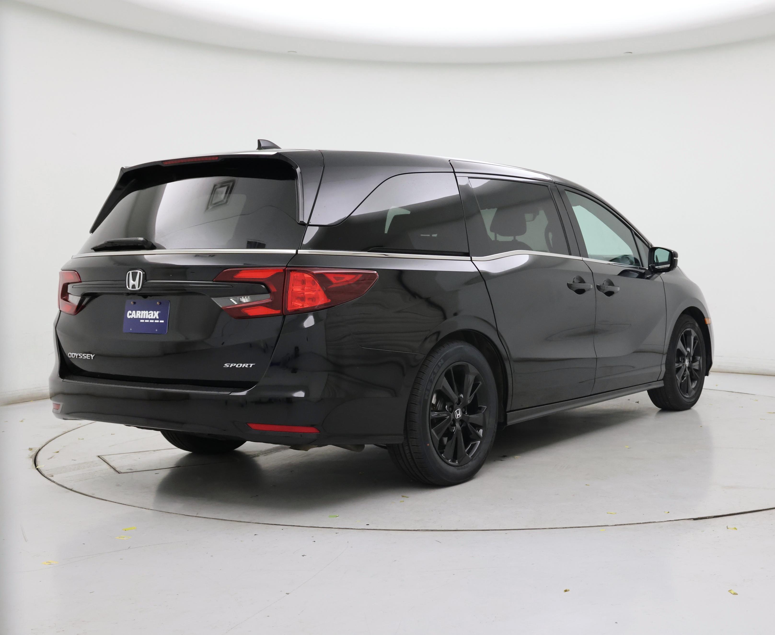 Thumbnail: 2023 Honda Odyssey - 8