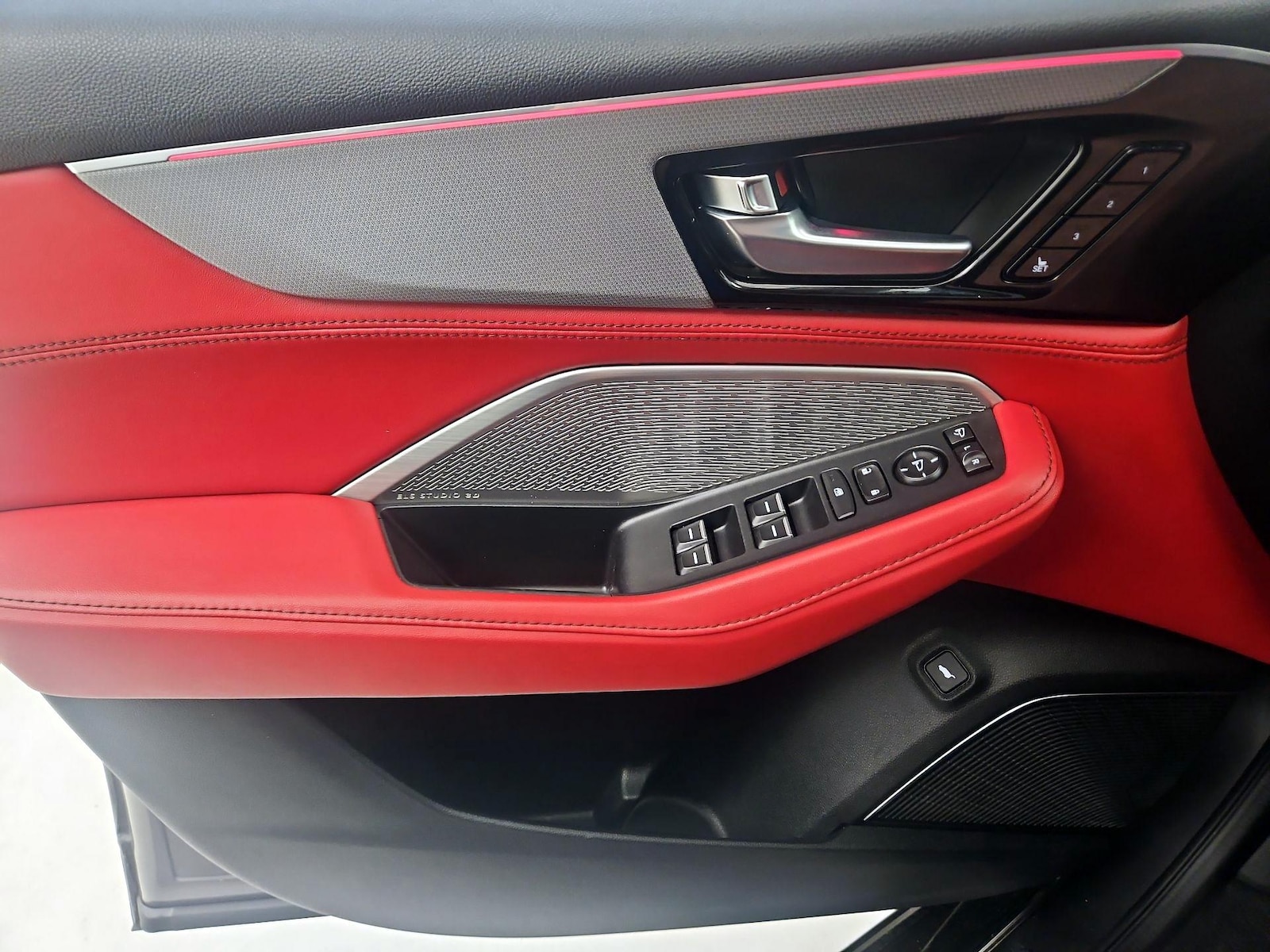 2022 Acura MDX A-Spec Package - Photo 13