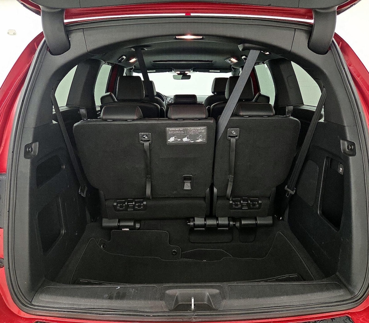 Trunk/Cargo (Seats Up)