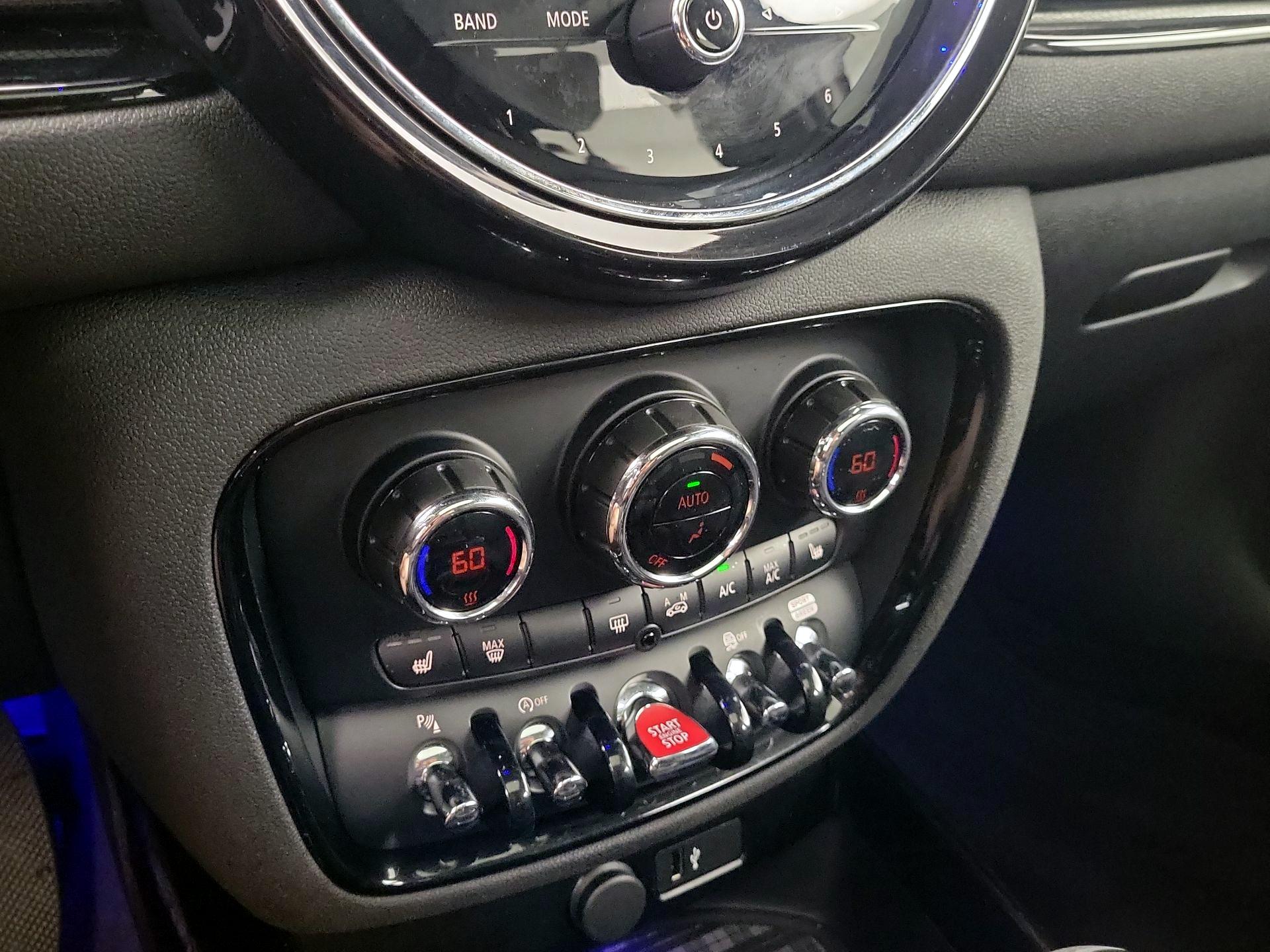 Thumbnail: 2022 MINI Cooper Clubman - 16